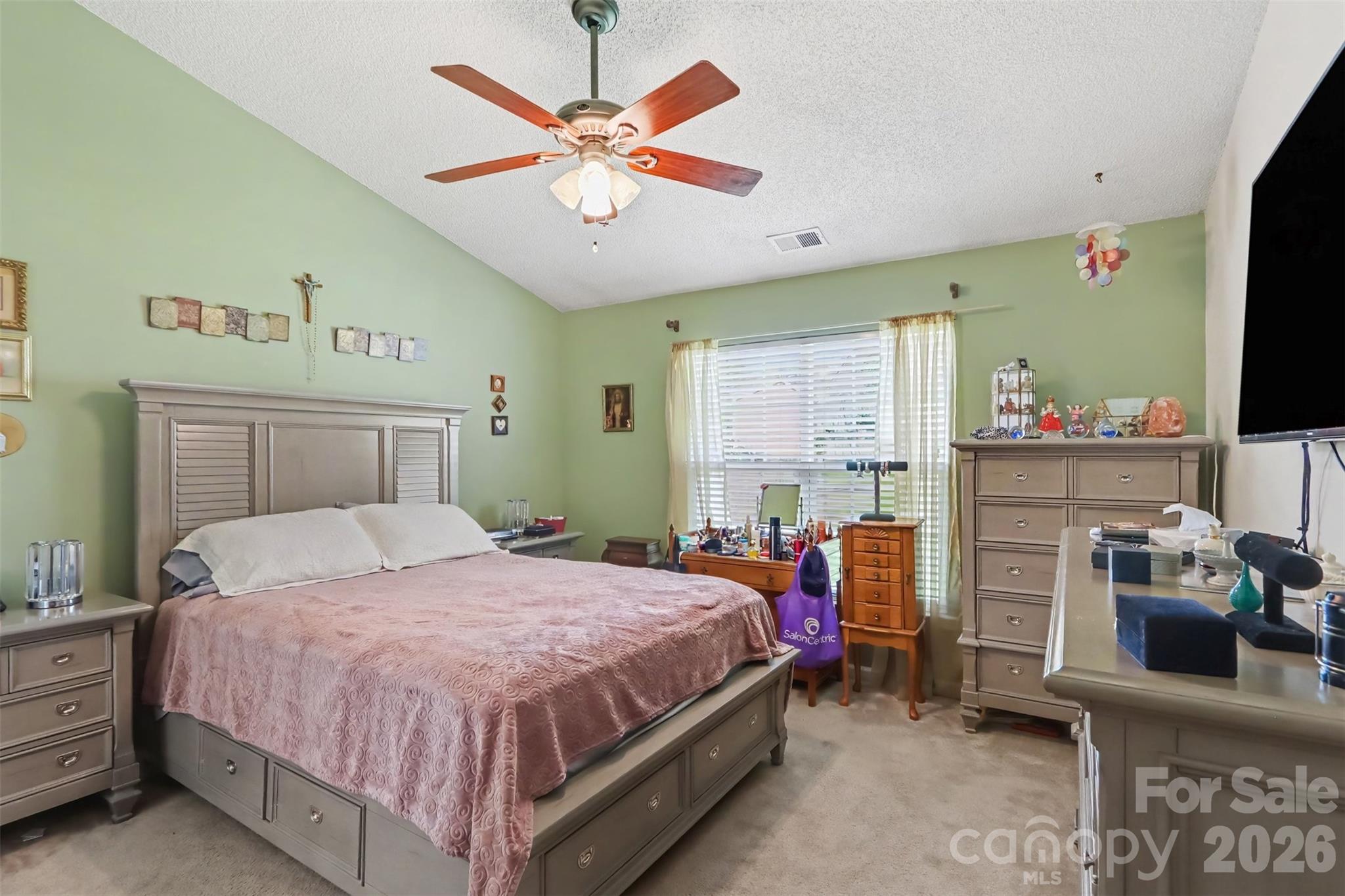 1068 Chapel Creek Road Property Photo 9