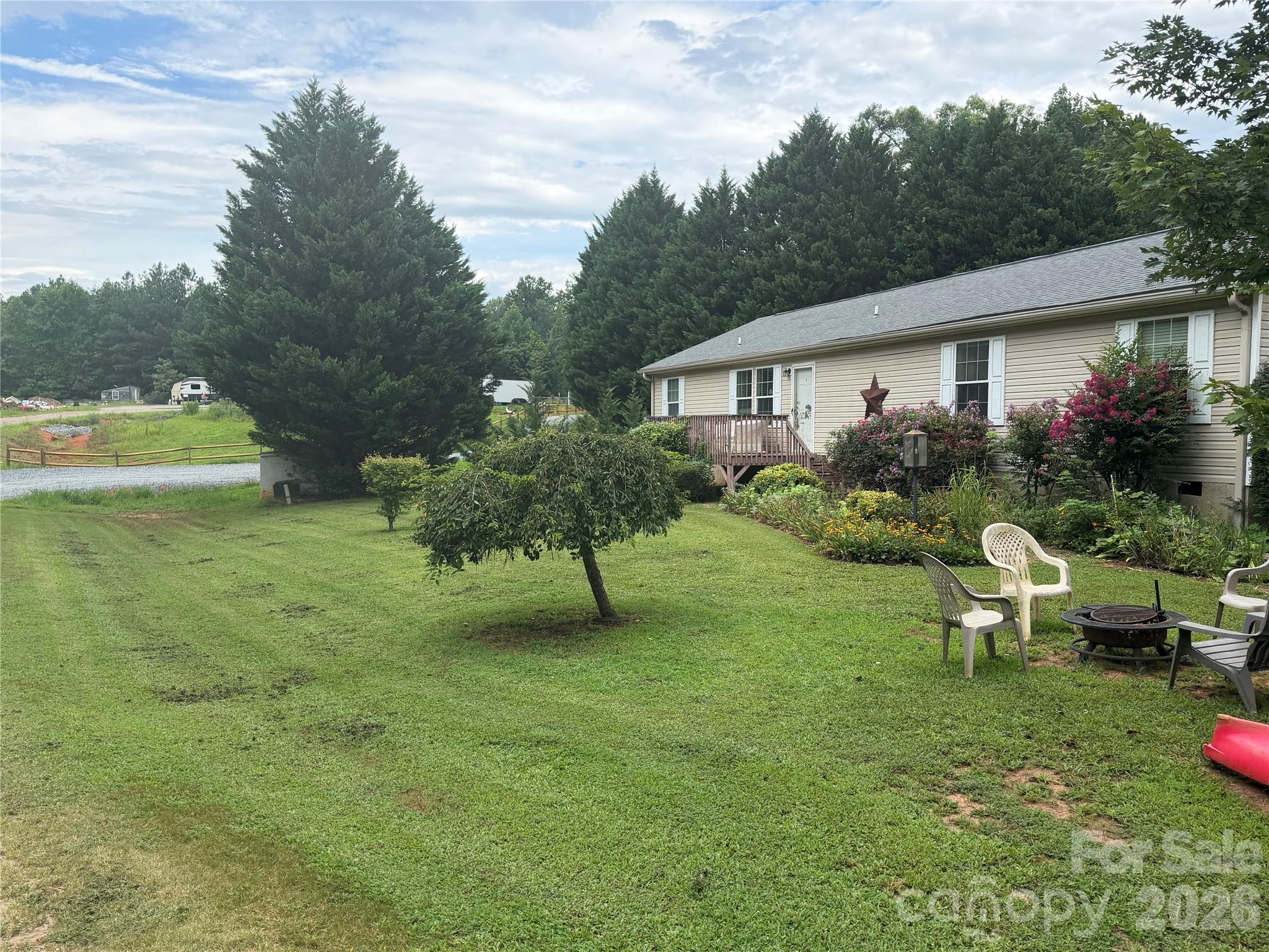 263 Coyote Pass Lane Property Photo 6