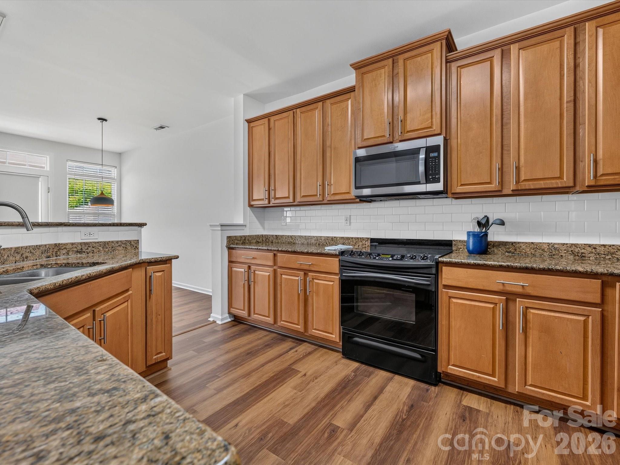 3817 Balsam Street Property Photo 10