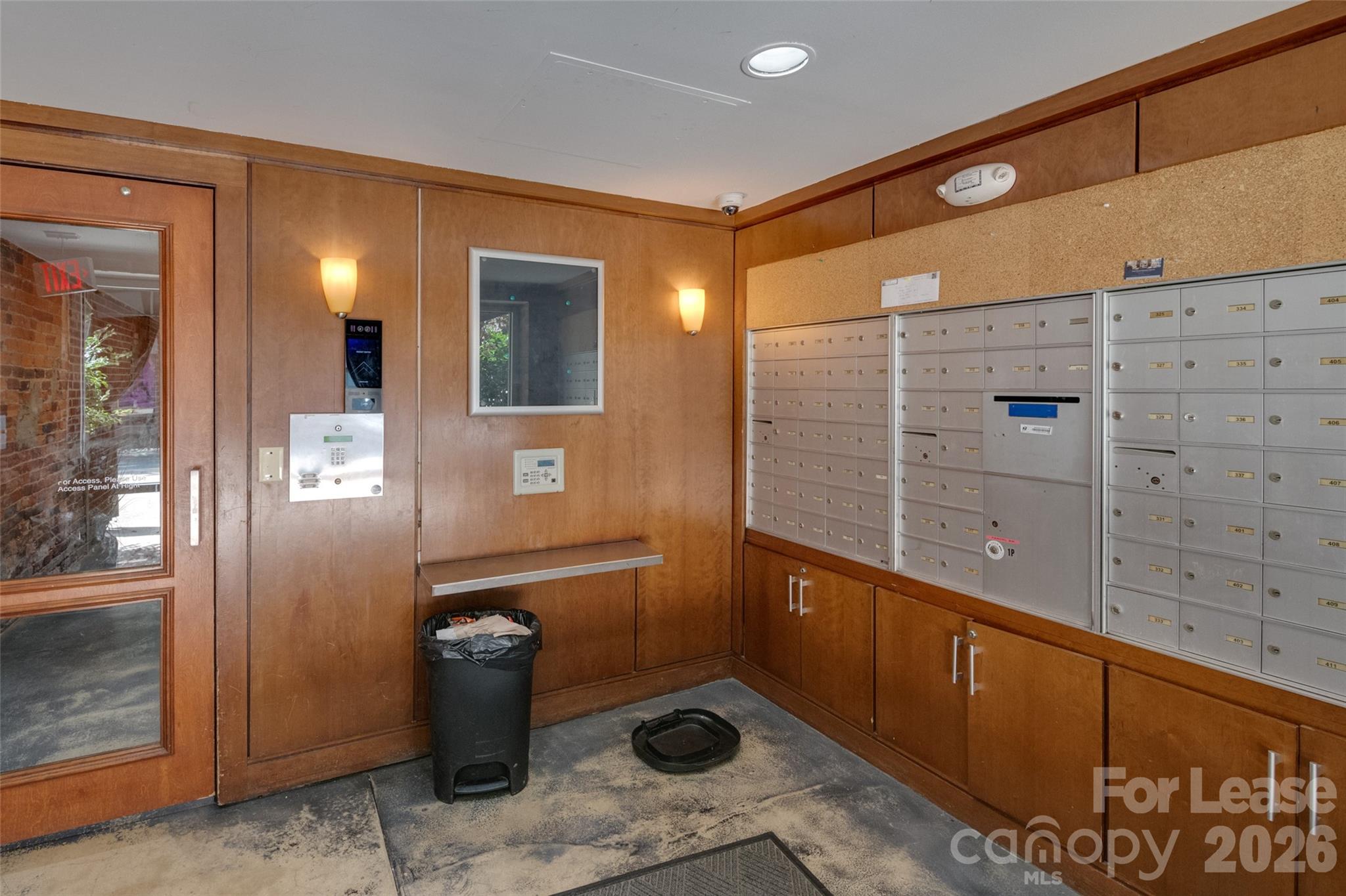 310 Arlington Avenue Property Photo 3