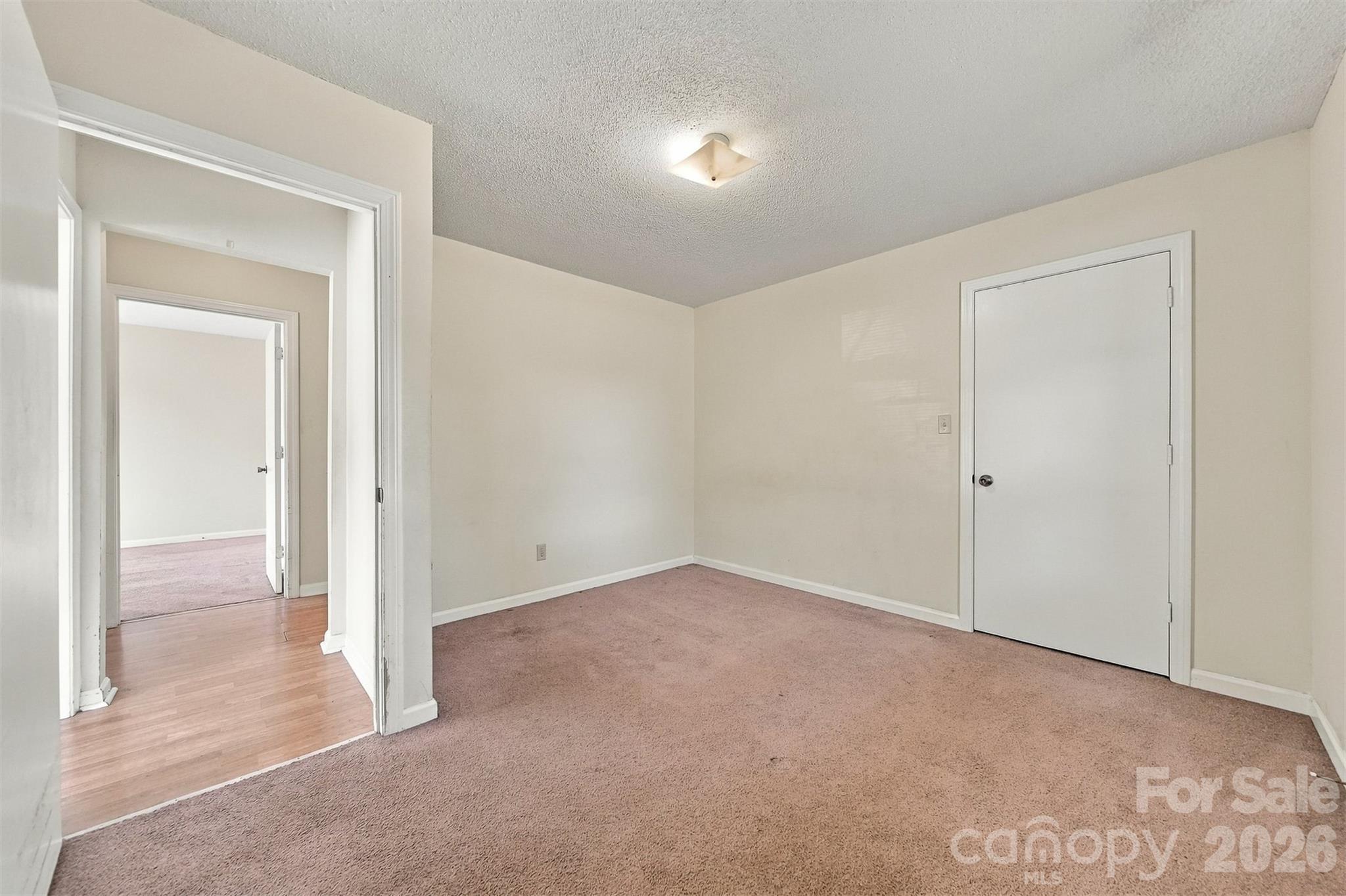 425 Heritage Farm Road Property Photo 16