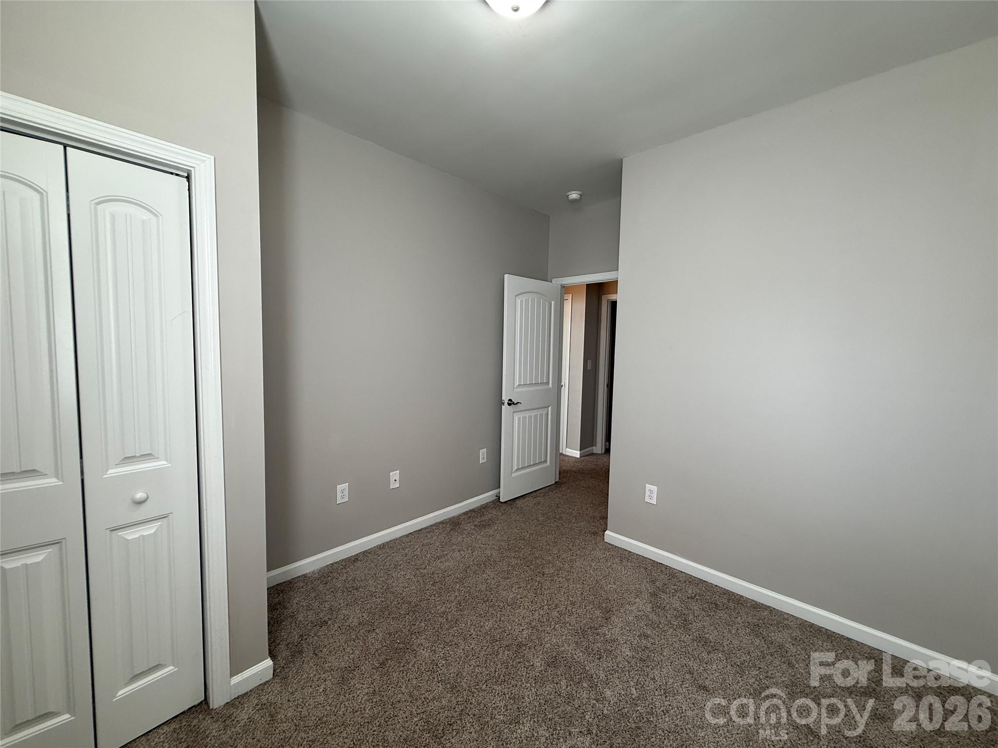 933 Central Park Circle Property Photo 14