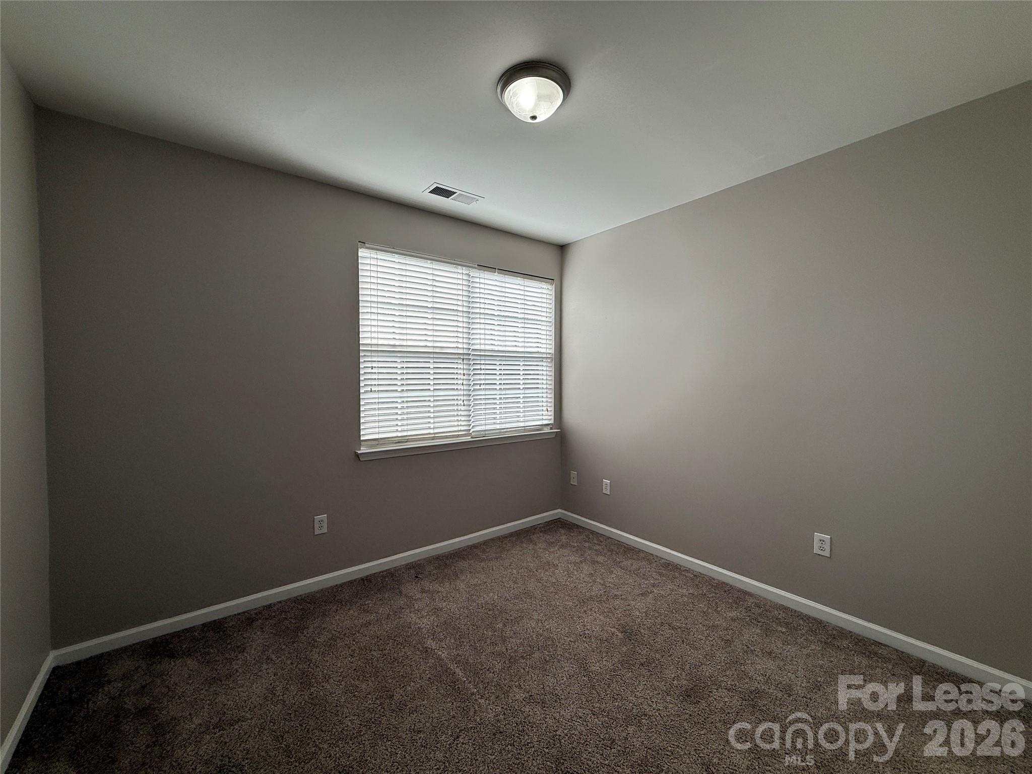 933 Central Park Circle Property Photo 17