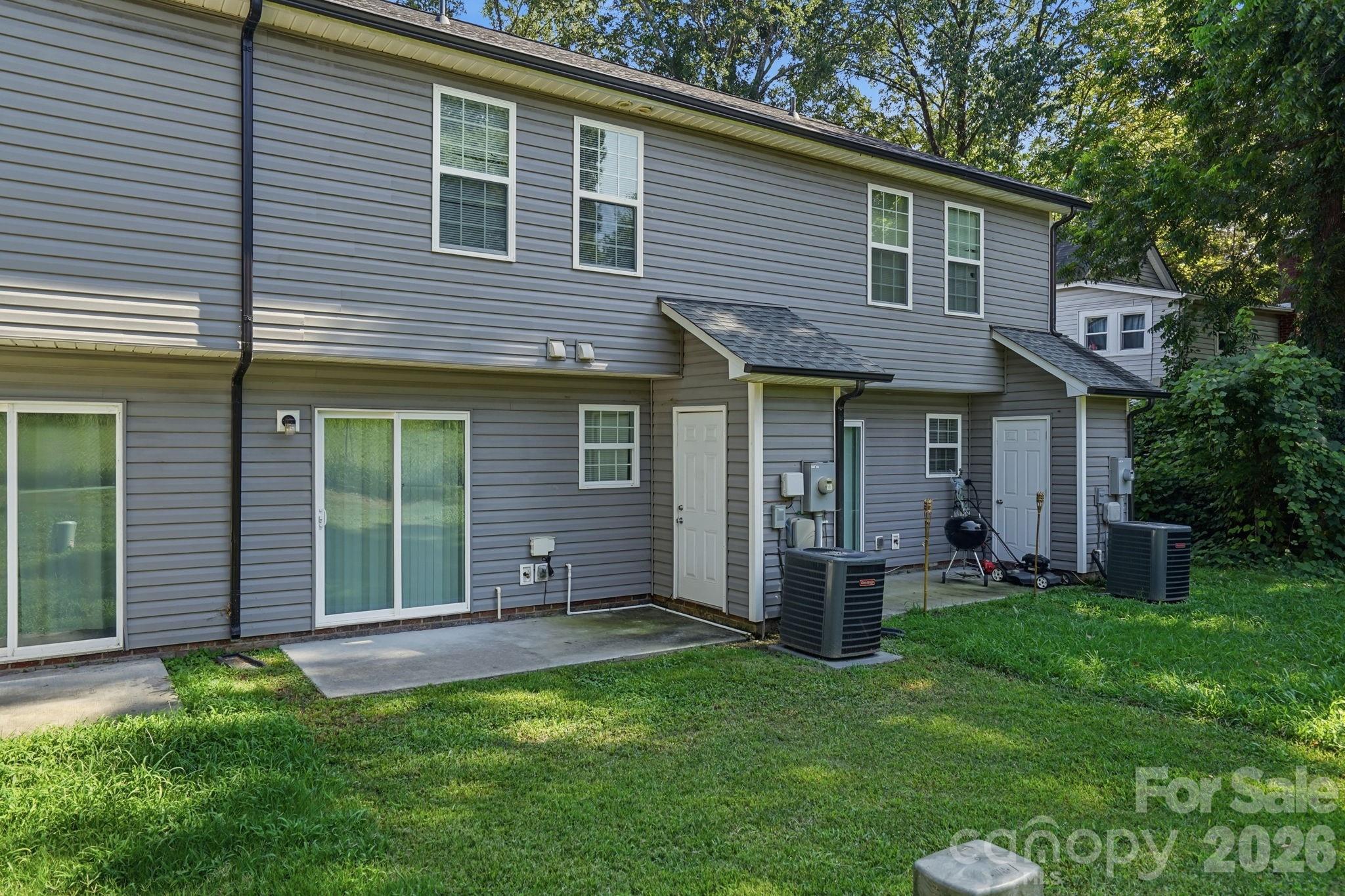200 Young Avenue Property Photo 4