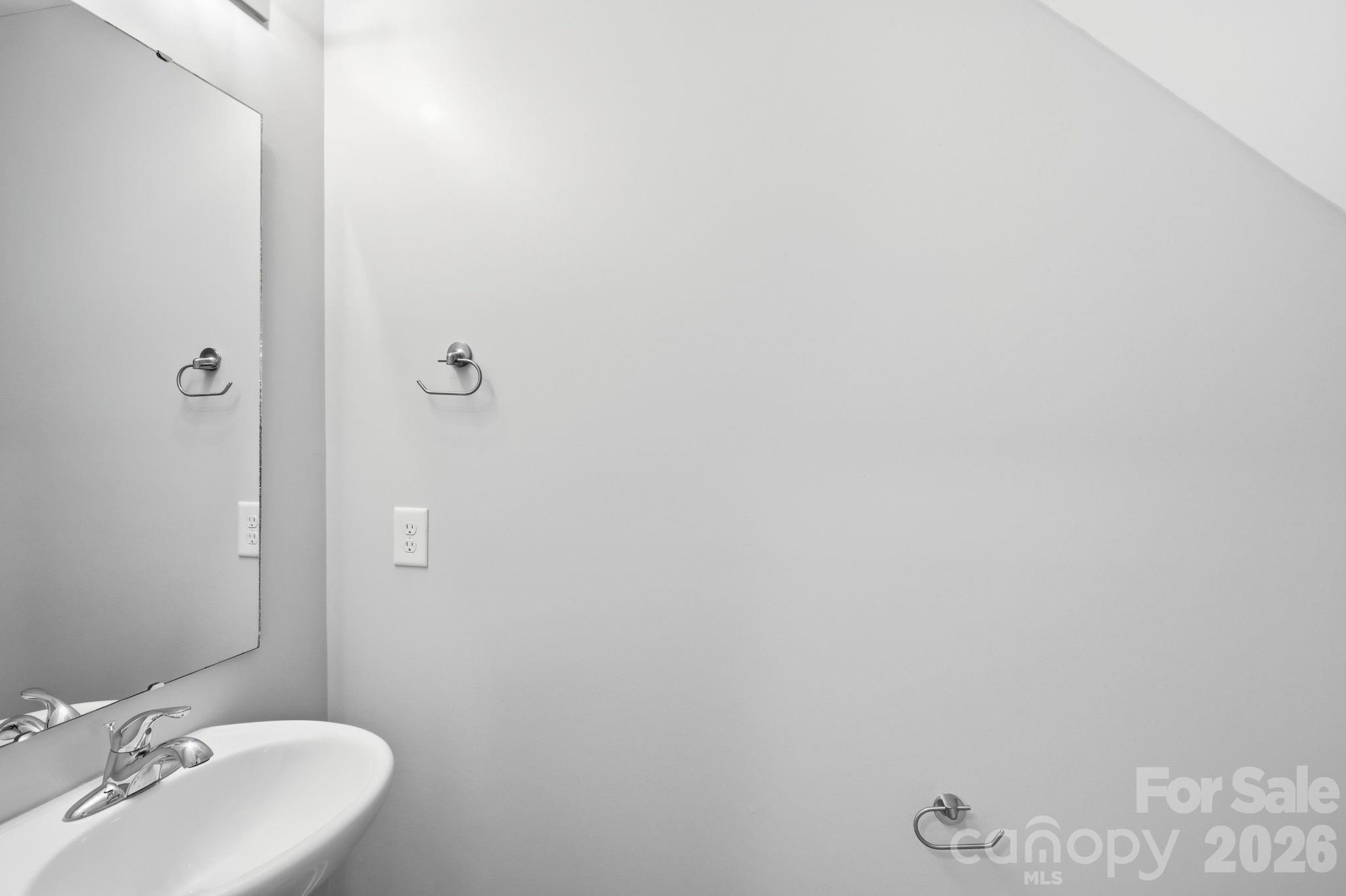 200 Young Avenue Property Photo 27