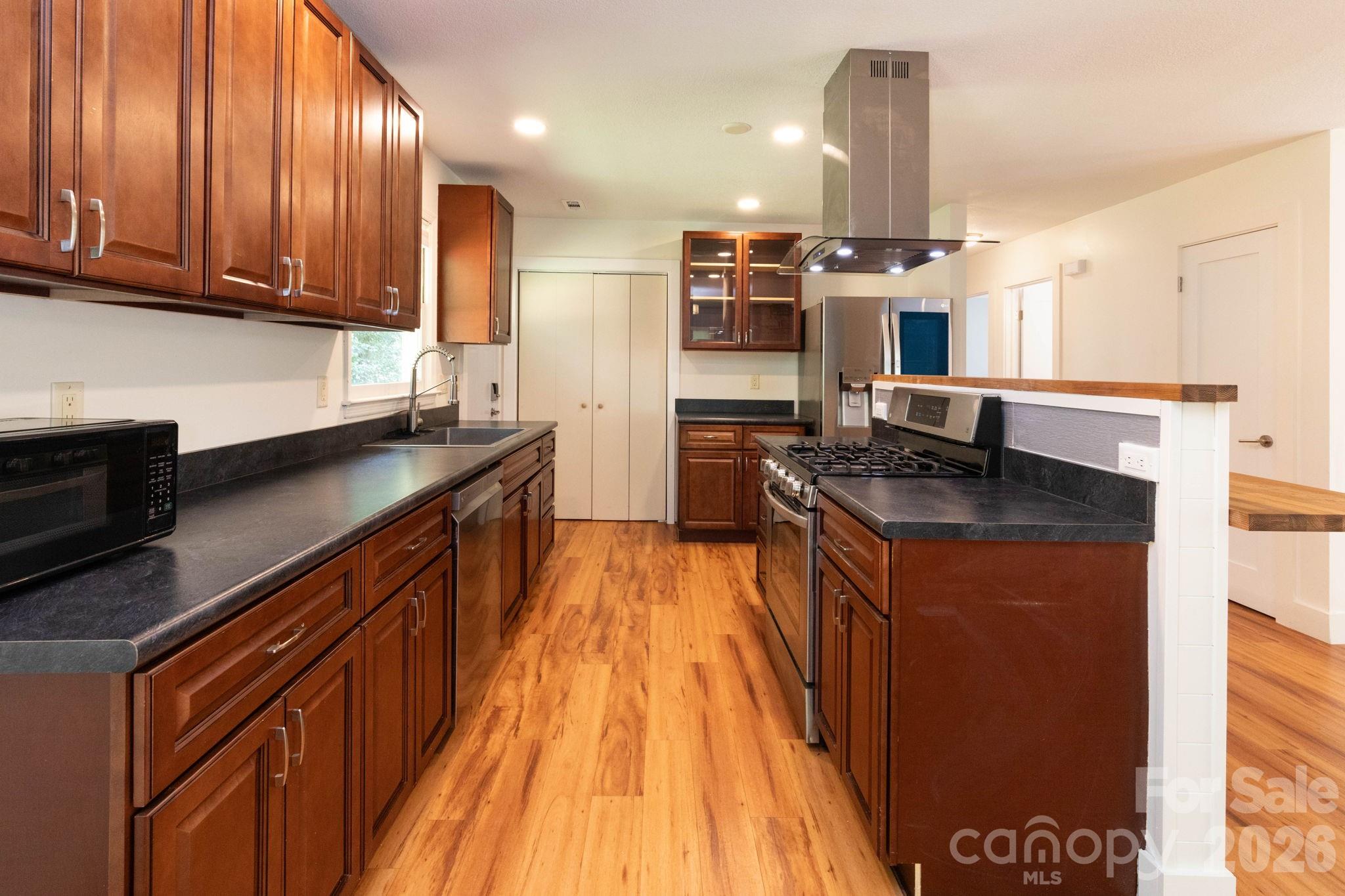 1009 Sharon Ridge Road Property Photo 6