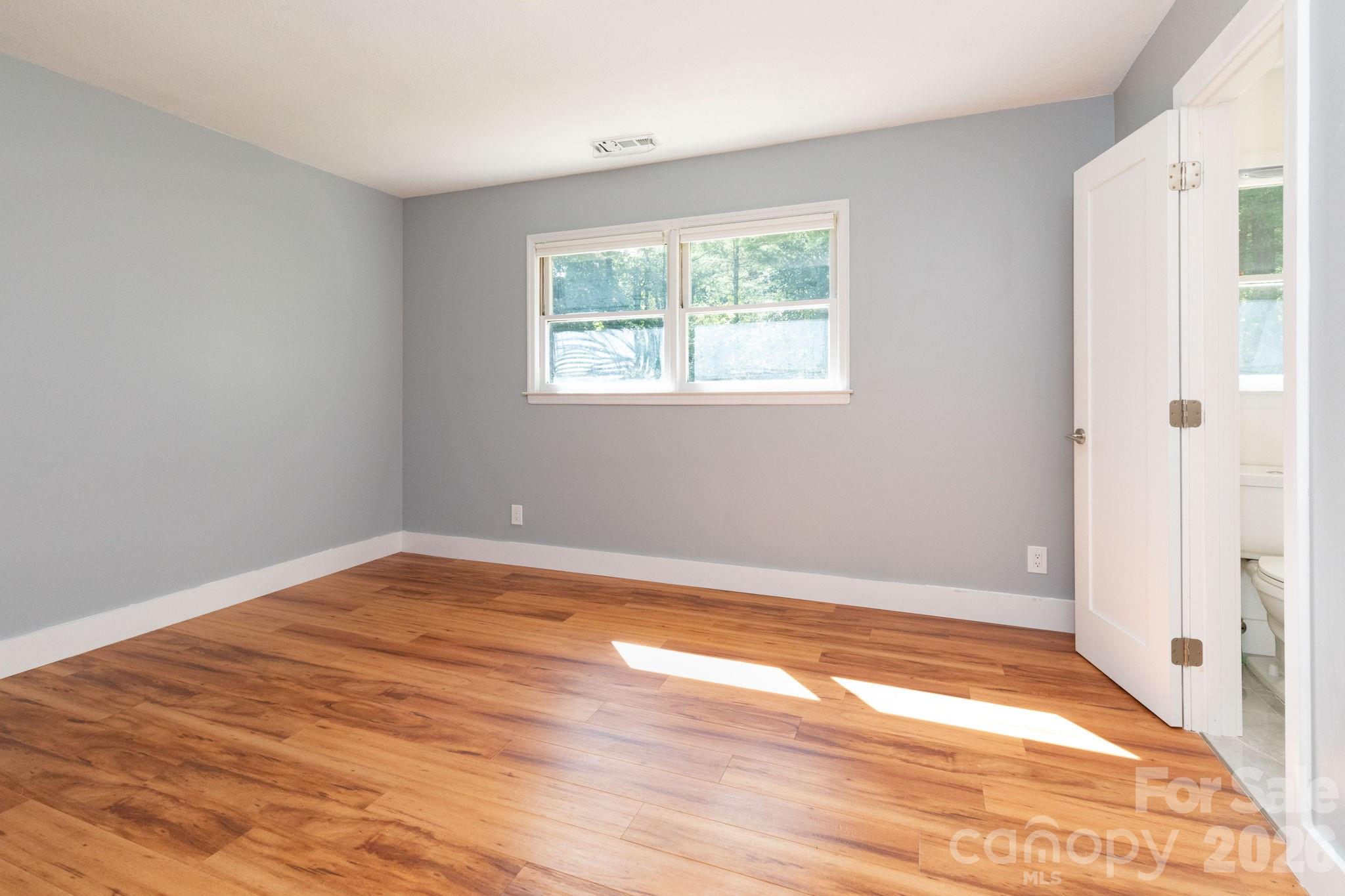 1009 Sharon Ridge Road Property Photo 10