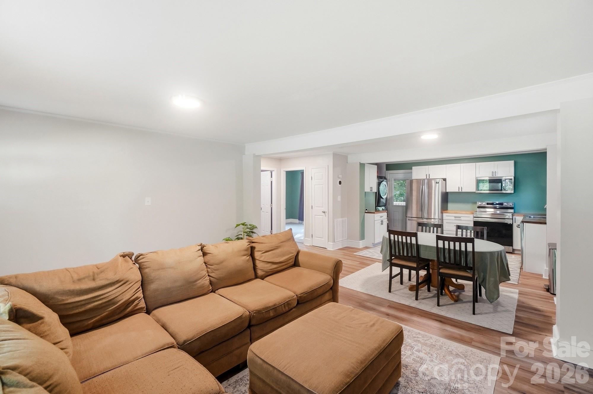817 E Dunlap Street Property Photo 10