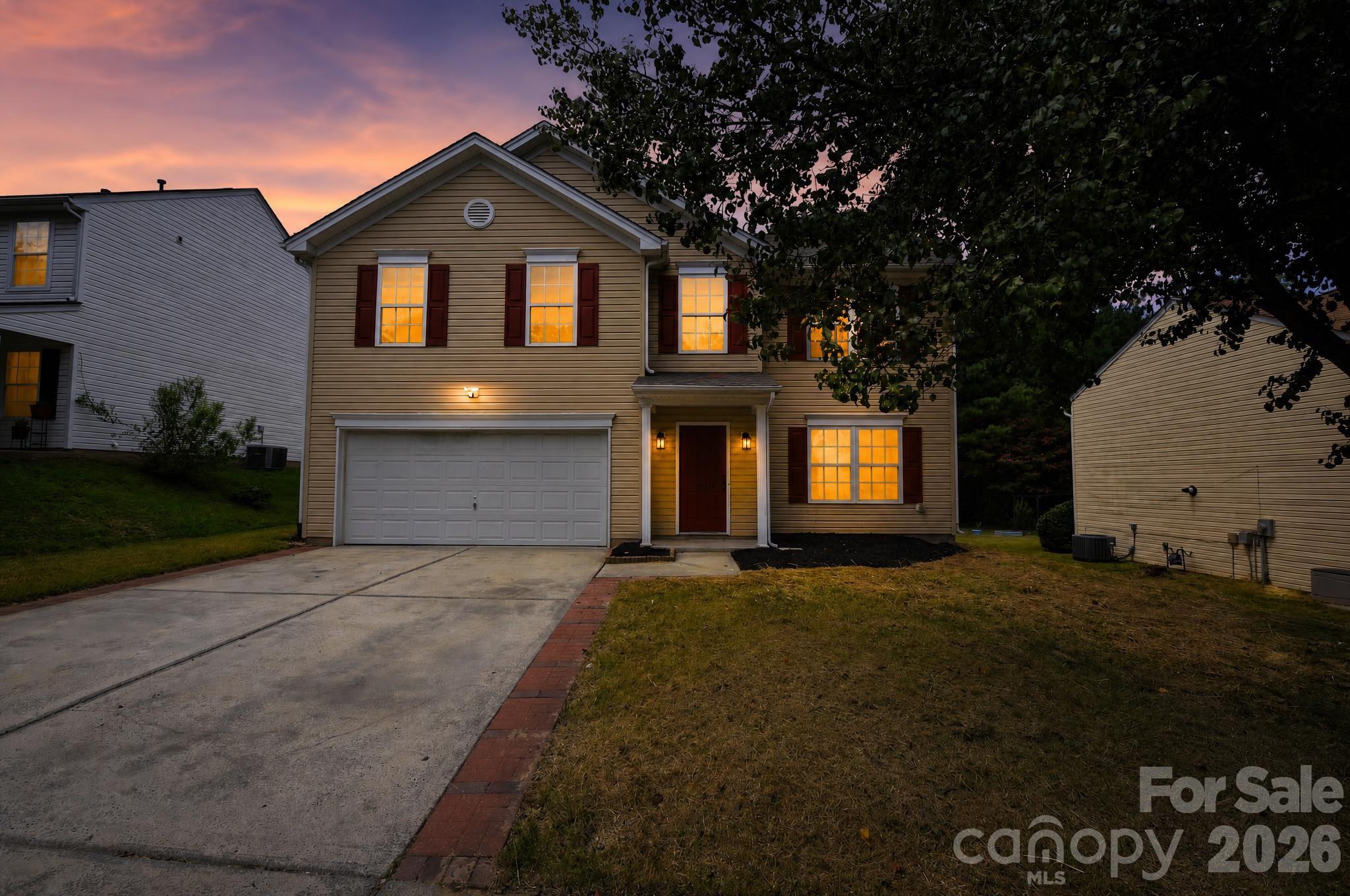 1034 Chalk Hill Lane Property Photo 1