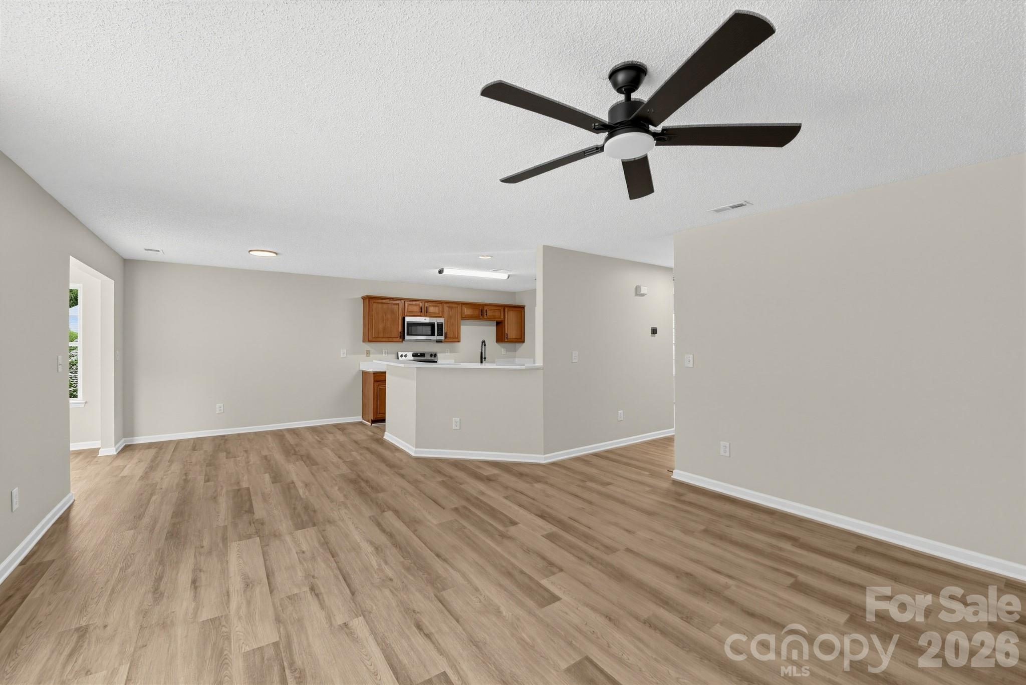 1034 Chalk Hill Lane Property Photo 7