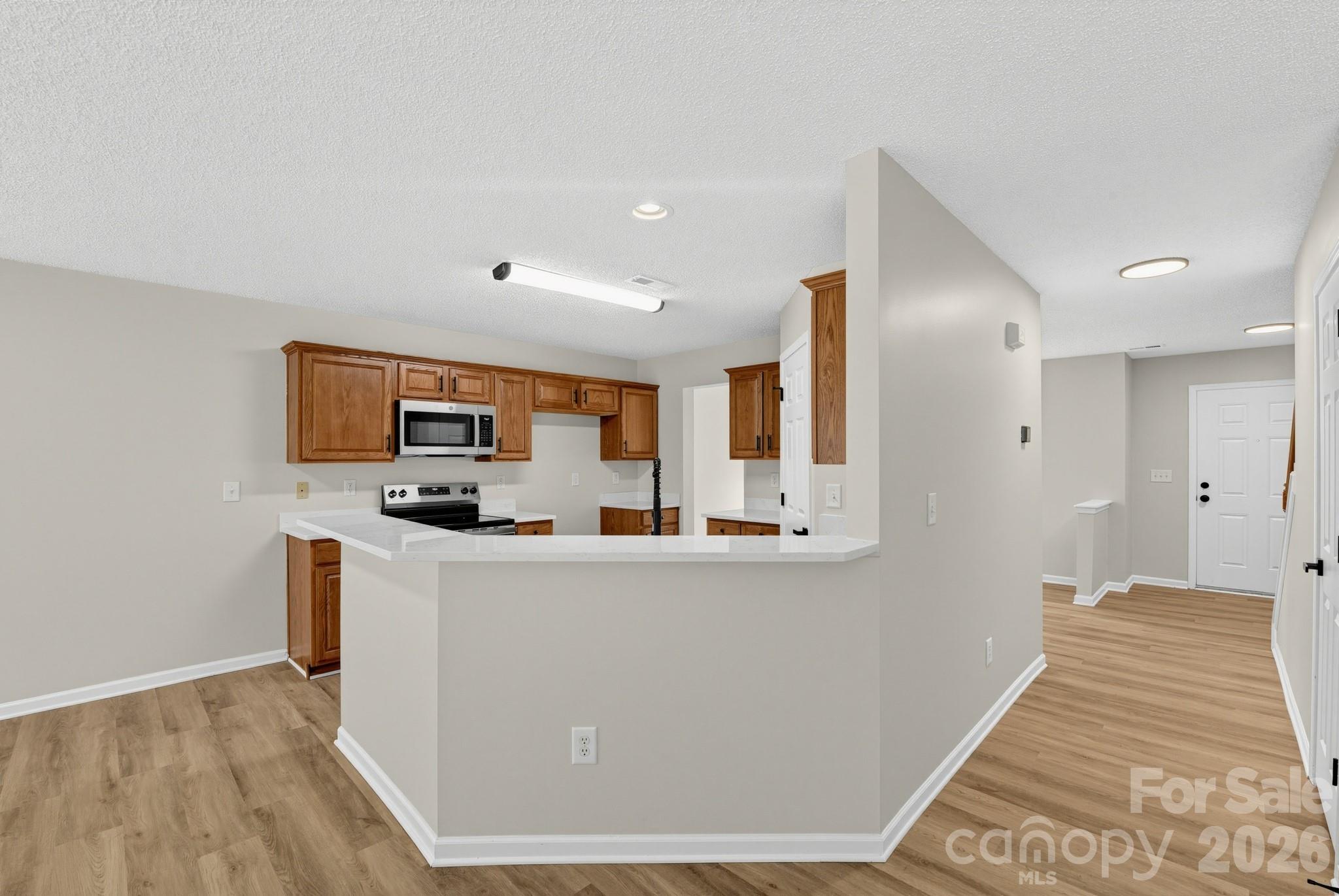 1034 Chalk Hill Lane Property Photo 8