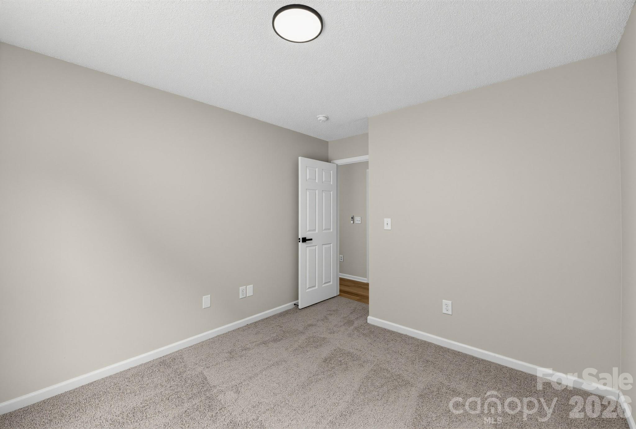 1034 Chalk Hill Lane Property Photo 19