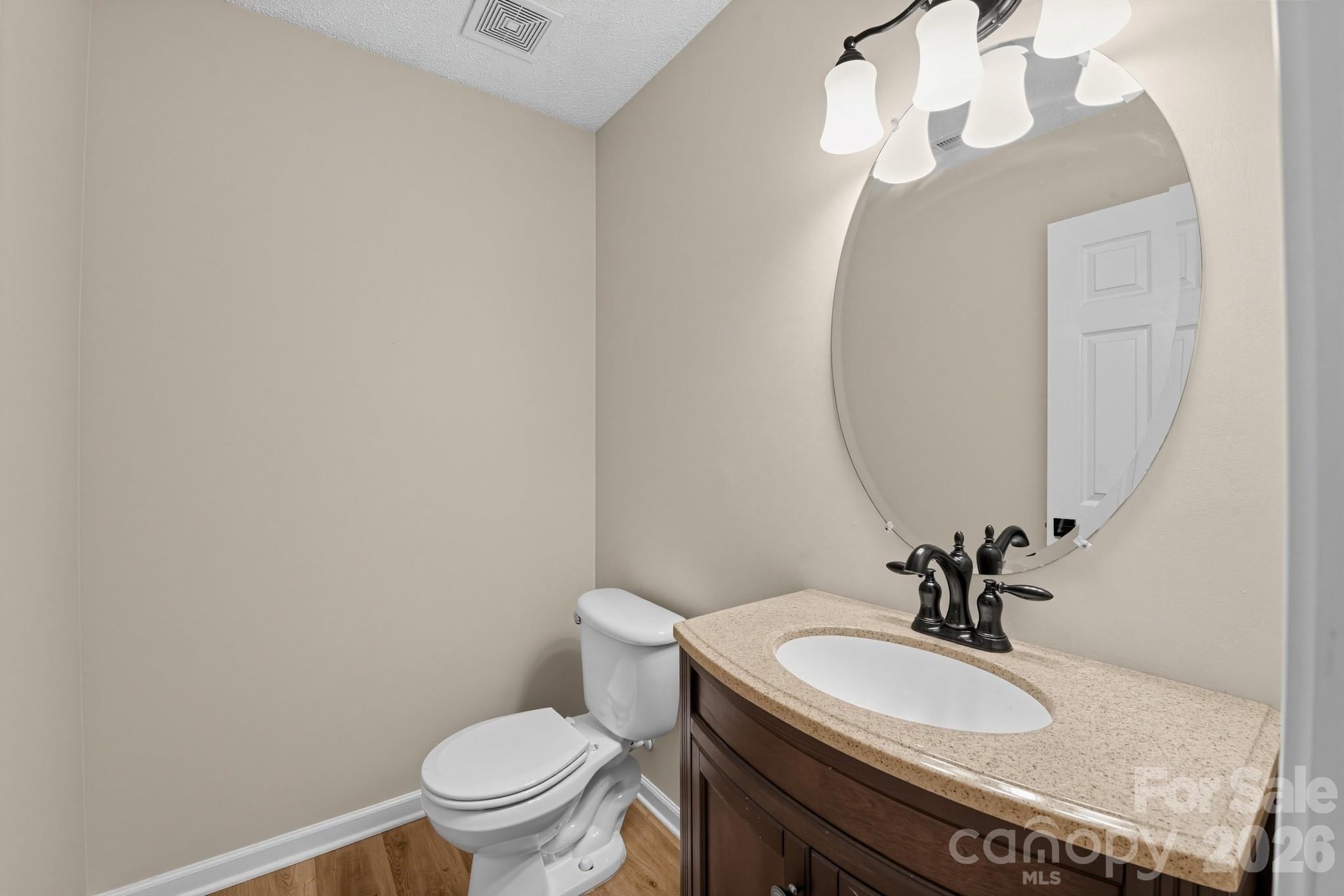 1034 Chalk Hill Lane Property Photo 24