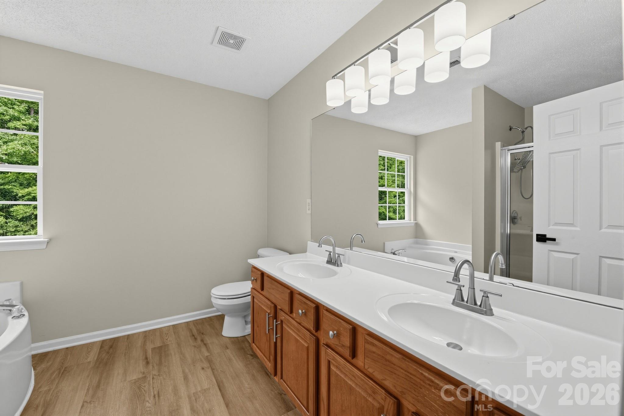 1034 Chalk Hill Lane Property Photo 25