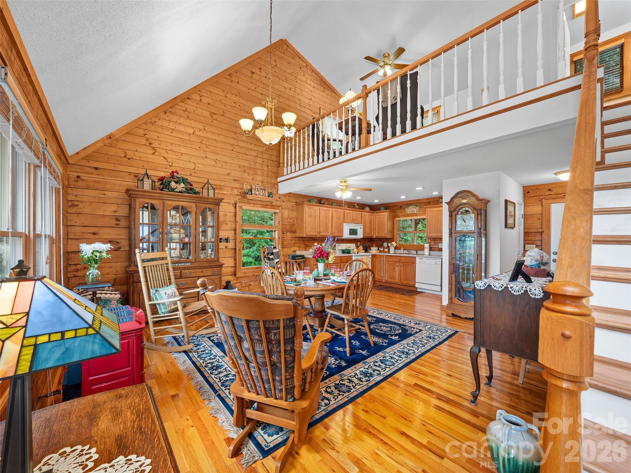 185 Blue Bird Lane Property Photo 6