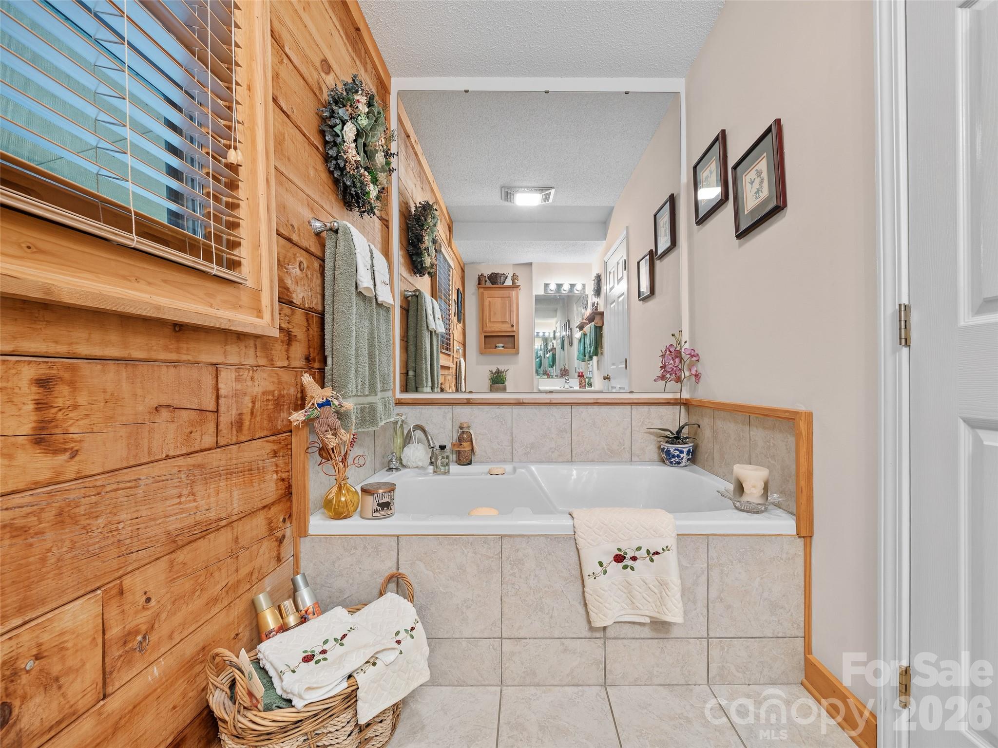 185 Blue Bird Lane Property Photo 14