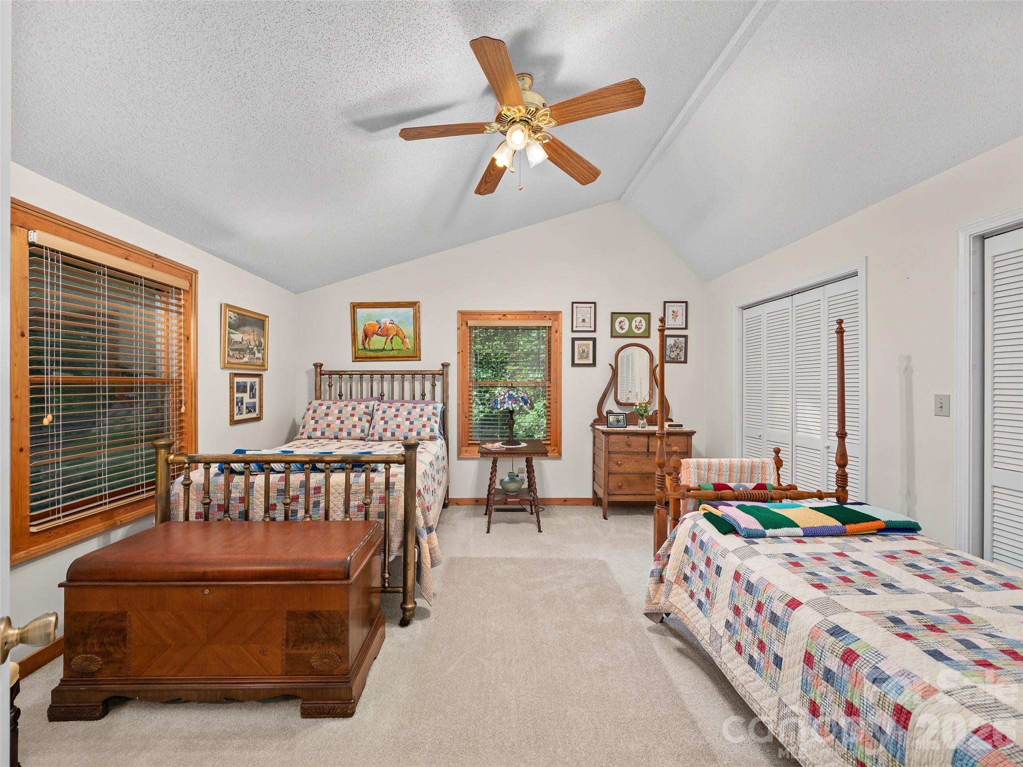 185 Blue Bird Lane Property Photo 16