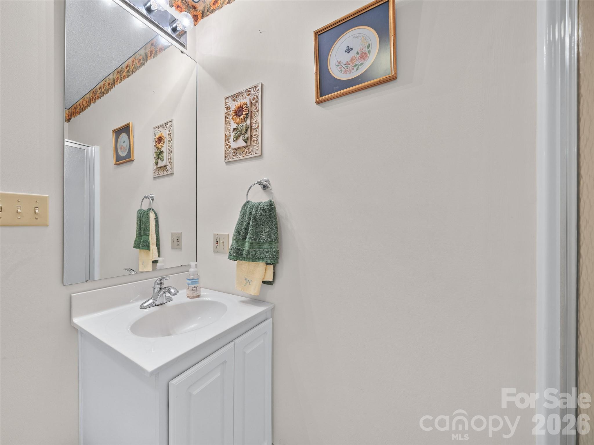 185 Blue Bird Lane Property Photo 22