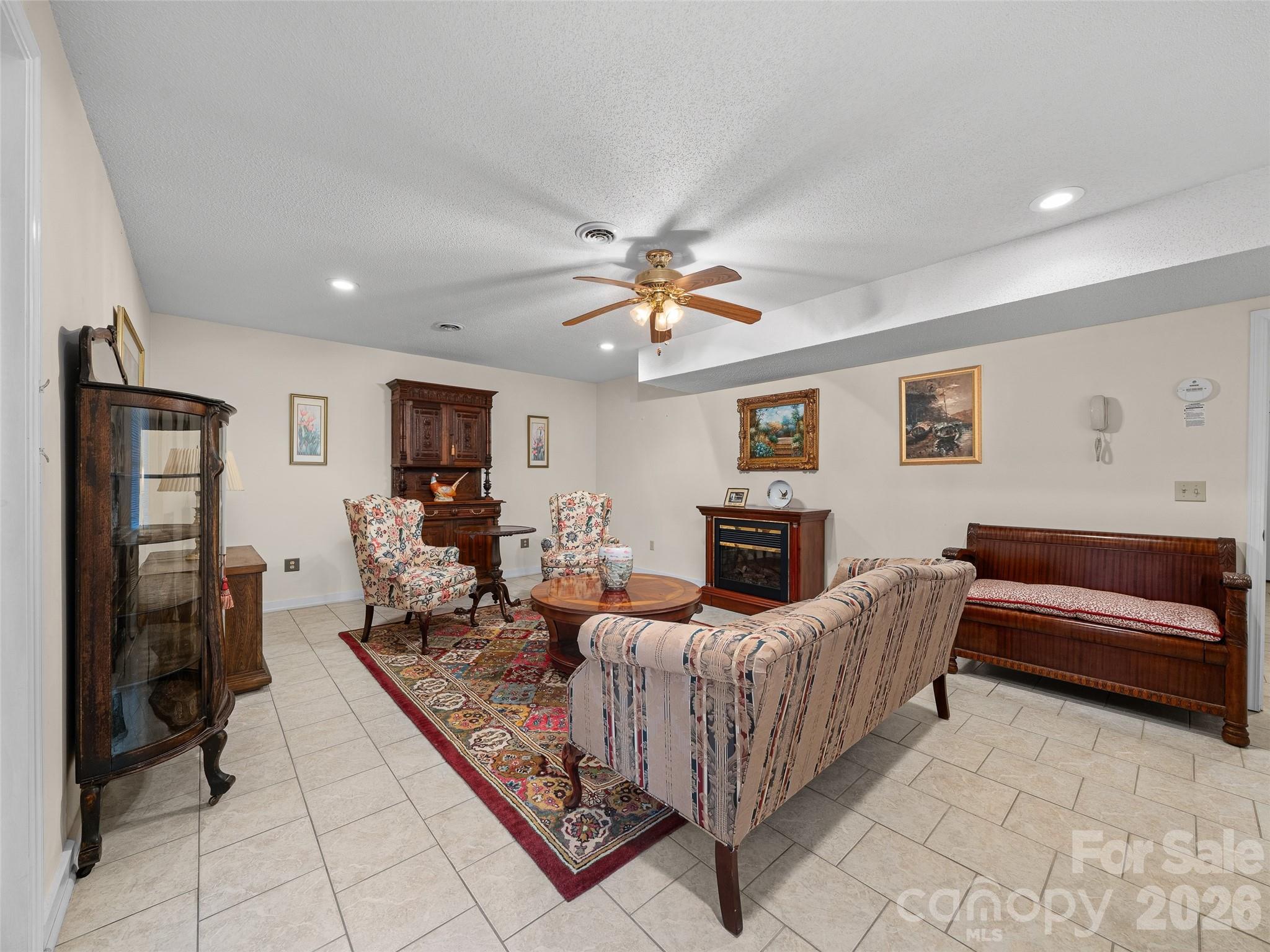 185 Blue Bird Lane Property Photo 25