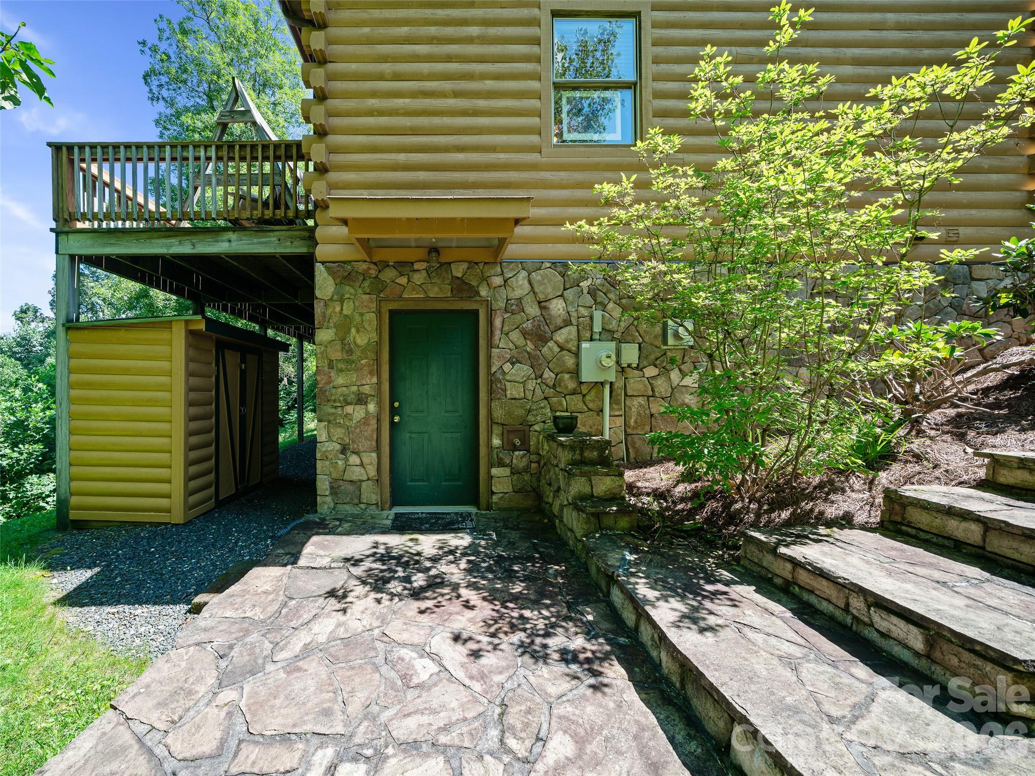 185 Blue Bird Lane Property Photo 28