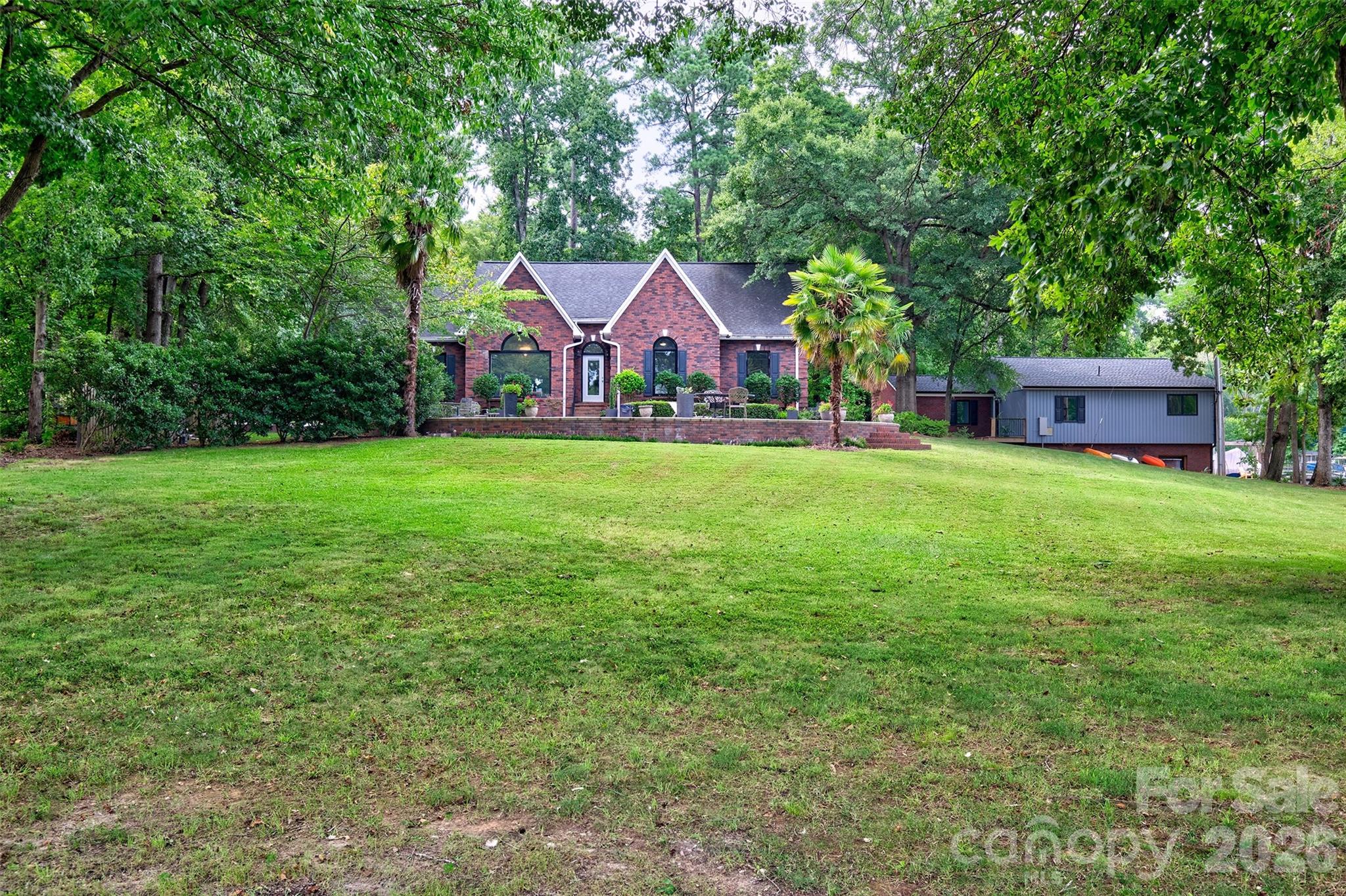 2143 Peninsula Drive Property Photo 1