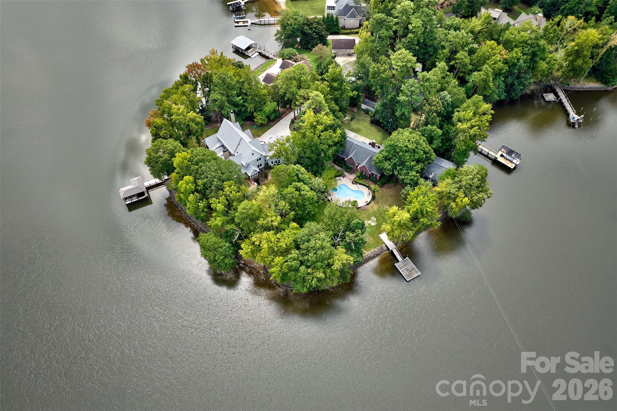 2143 Peninsula Drive Property Photo 2