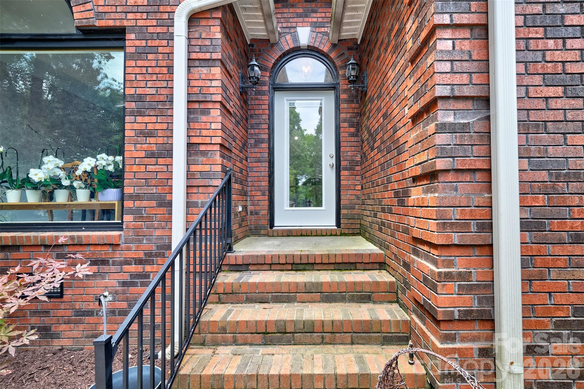 2143 Peninsula Drive Property Photo 6