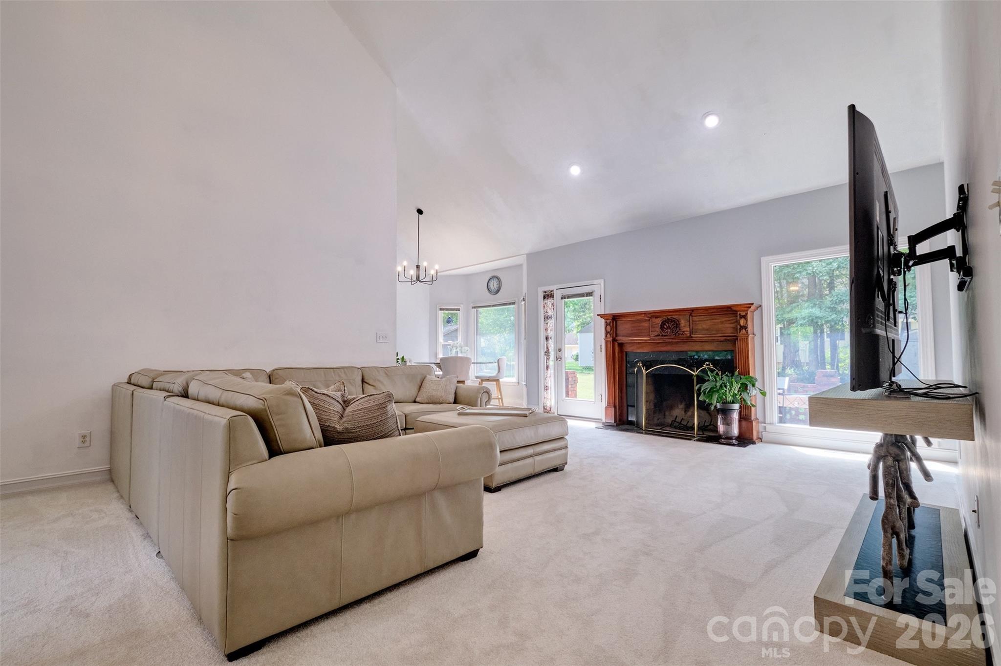2143 Peninsula Drive Property Photo 7