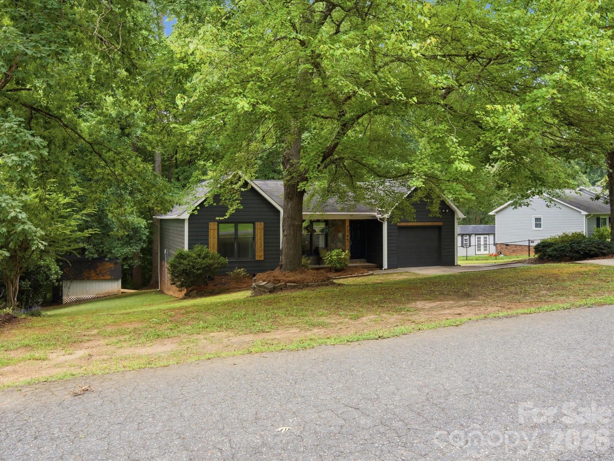 2765 Stockwood Drive Property Photo 43