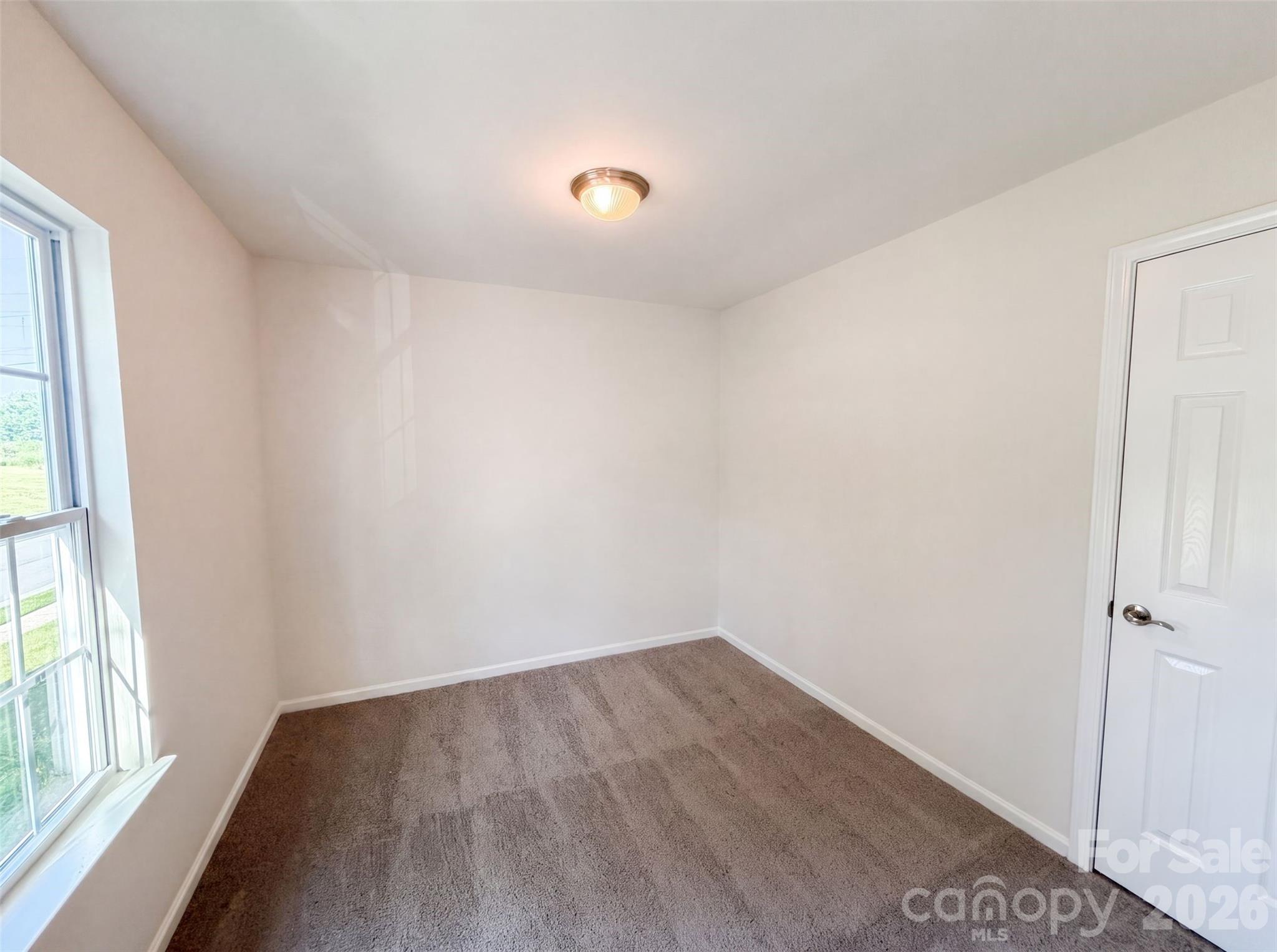 10933 Pointer Ridge Drive Property Photo 13