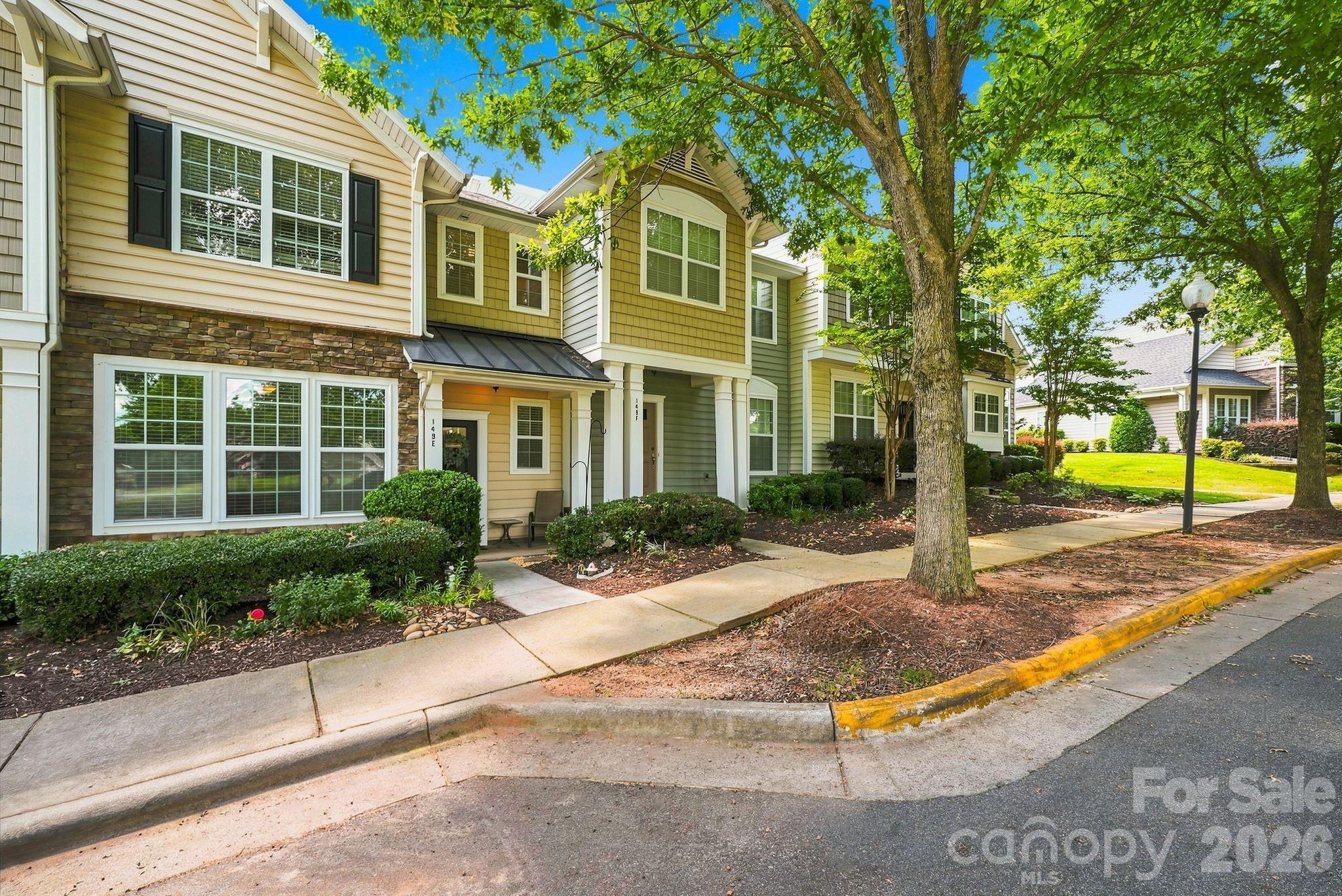 149 Leyton Loop E Property Photo 2
