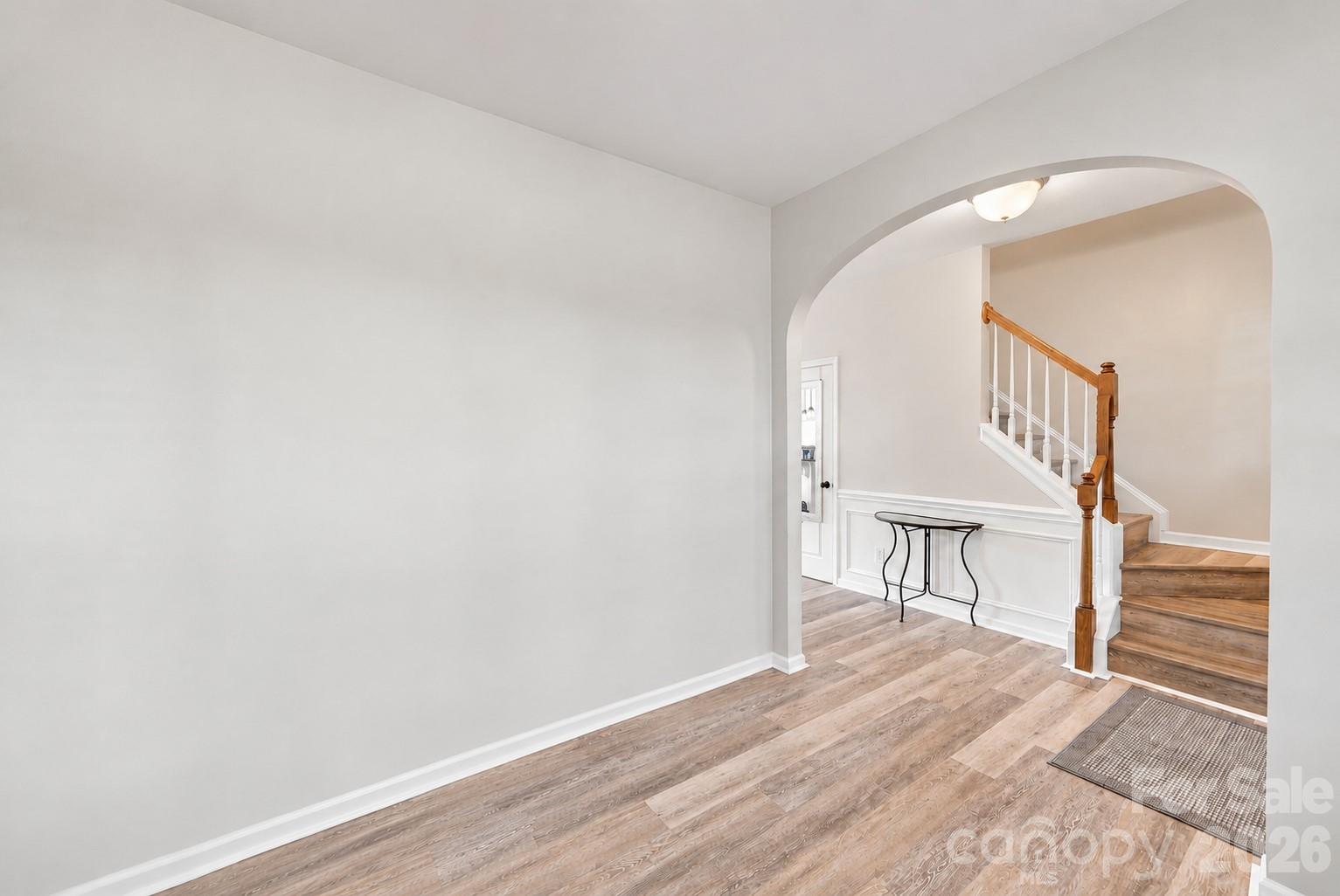 149 Leyton Loop E Property Photo 8
