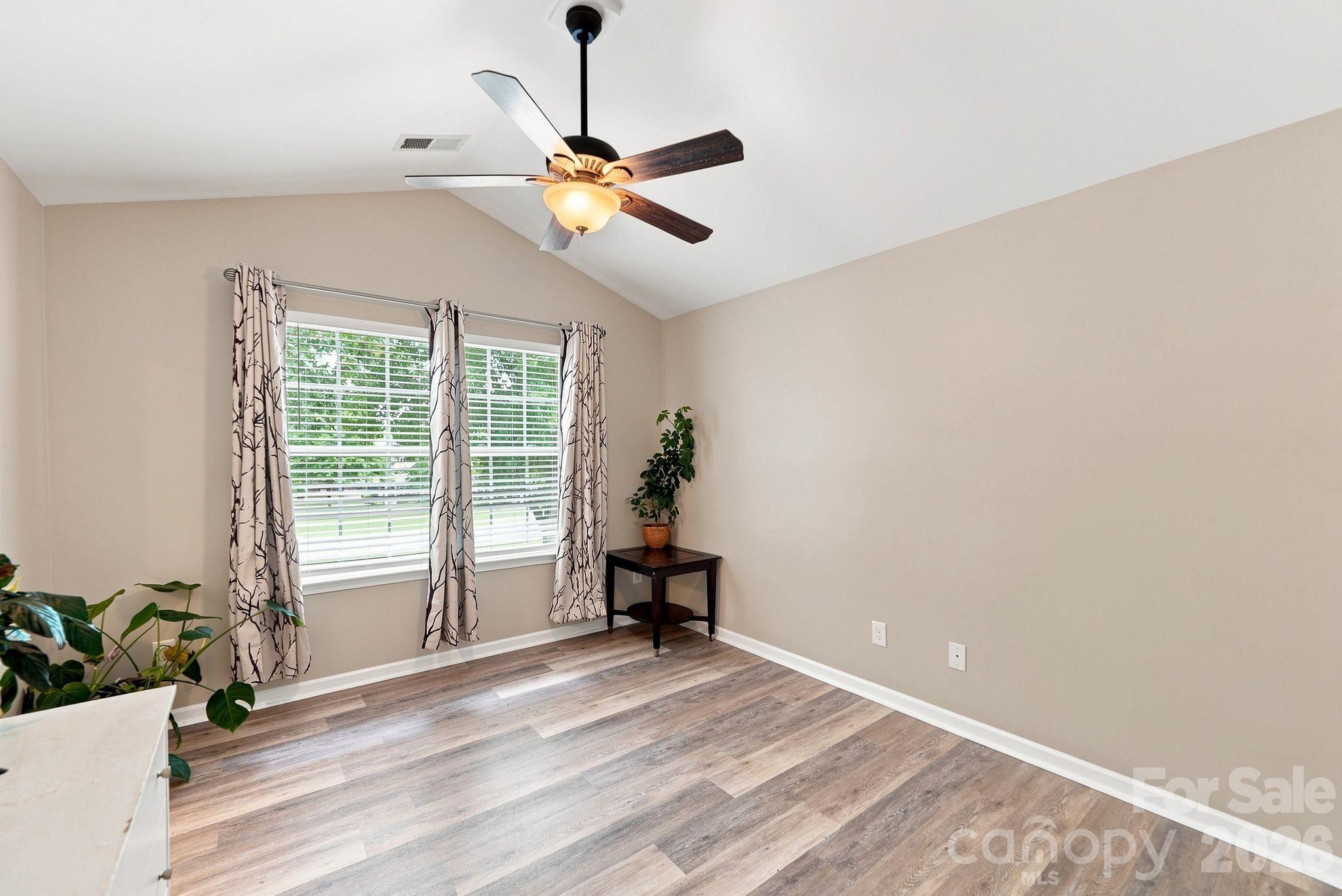 149 Leyton Loop E Property Photo 20