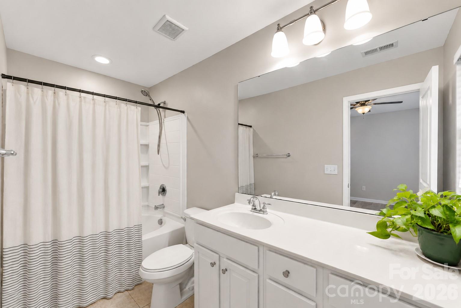 149 Leyton Loop E Property Photo 22