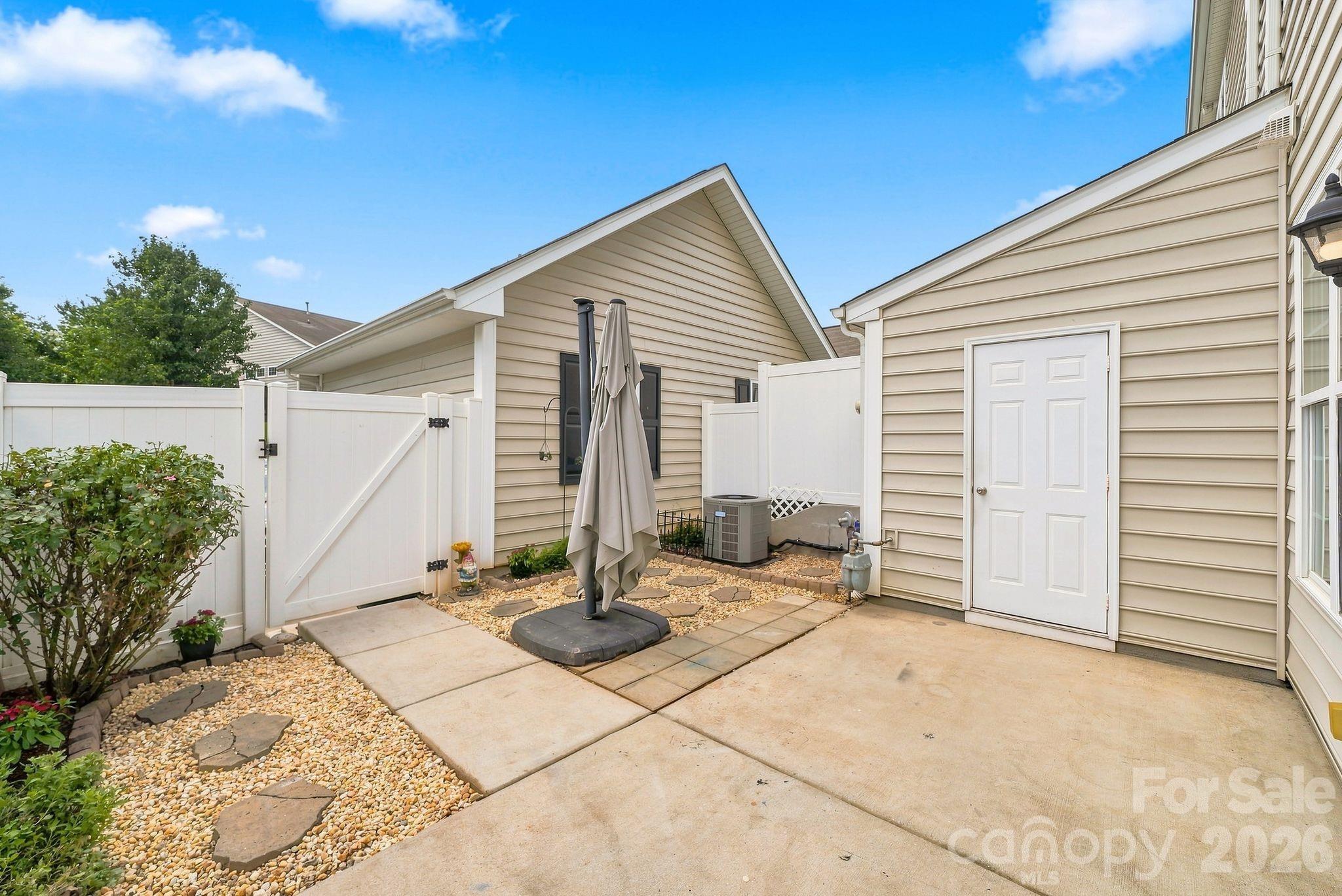 149 Leyton Loop E Property Photo 30