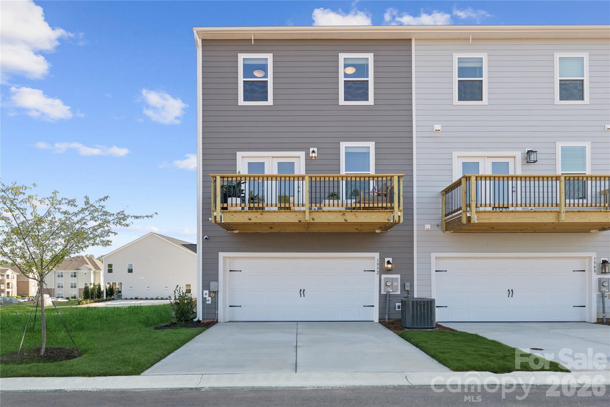 1422 Towns Valley Property Photo 5
