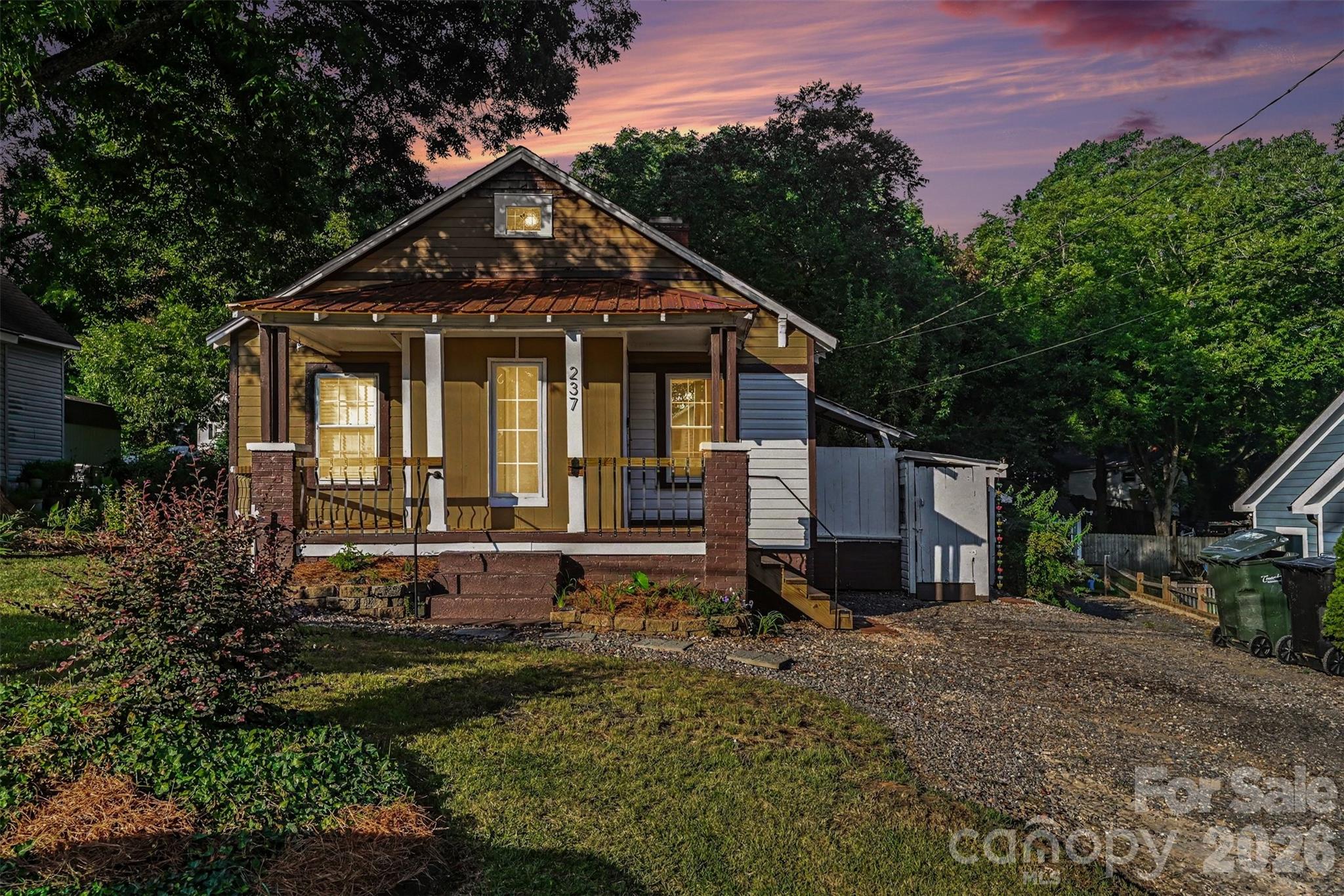 237 Simpson Drive Property Photo 1