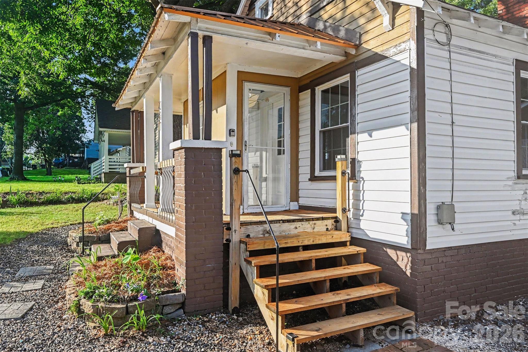 237 Simpson Drive Property Photo 4