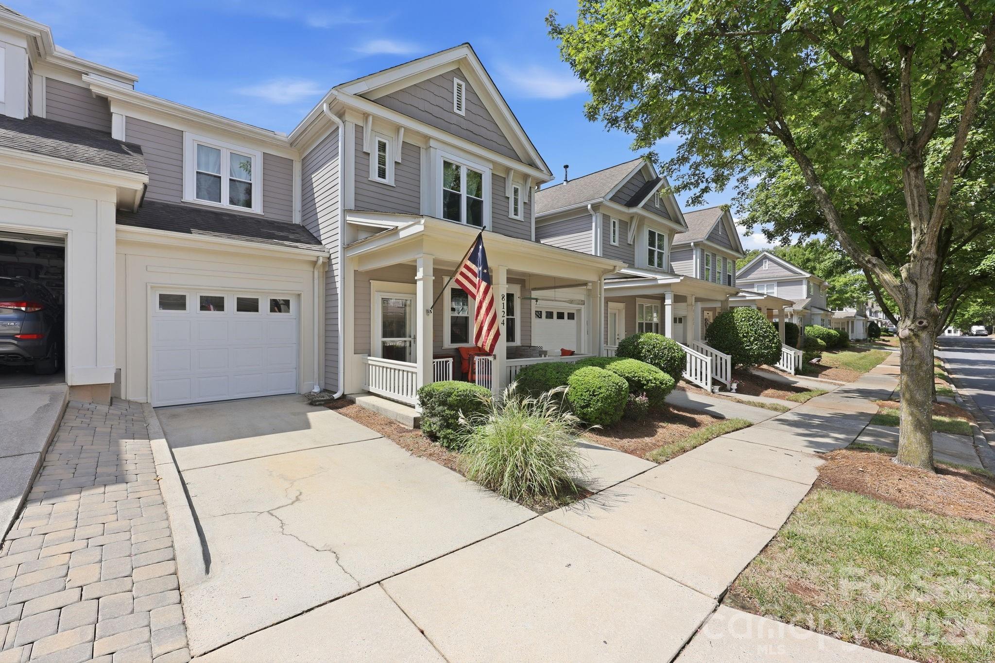 8124 Village Harbor Drive Property Photo 2