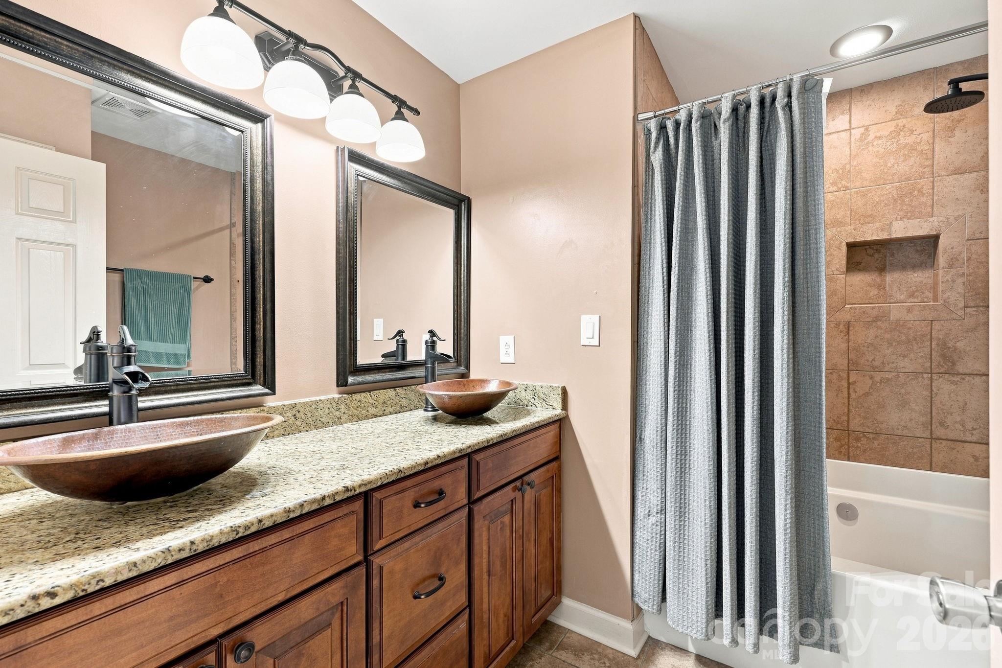 8124 Village Harbor Drive Property Photo 18