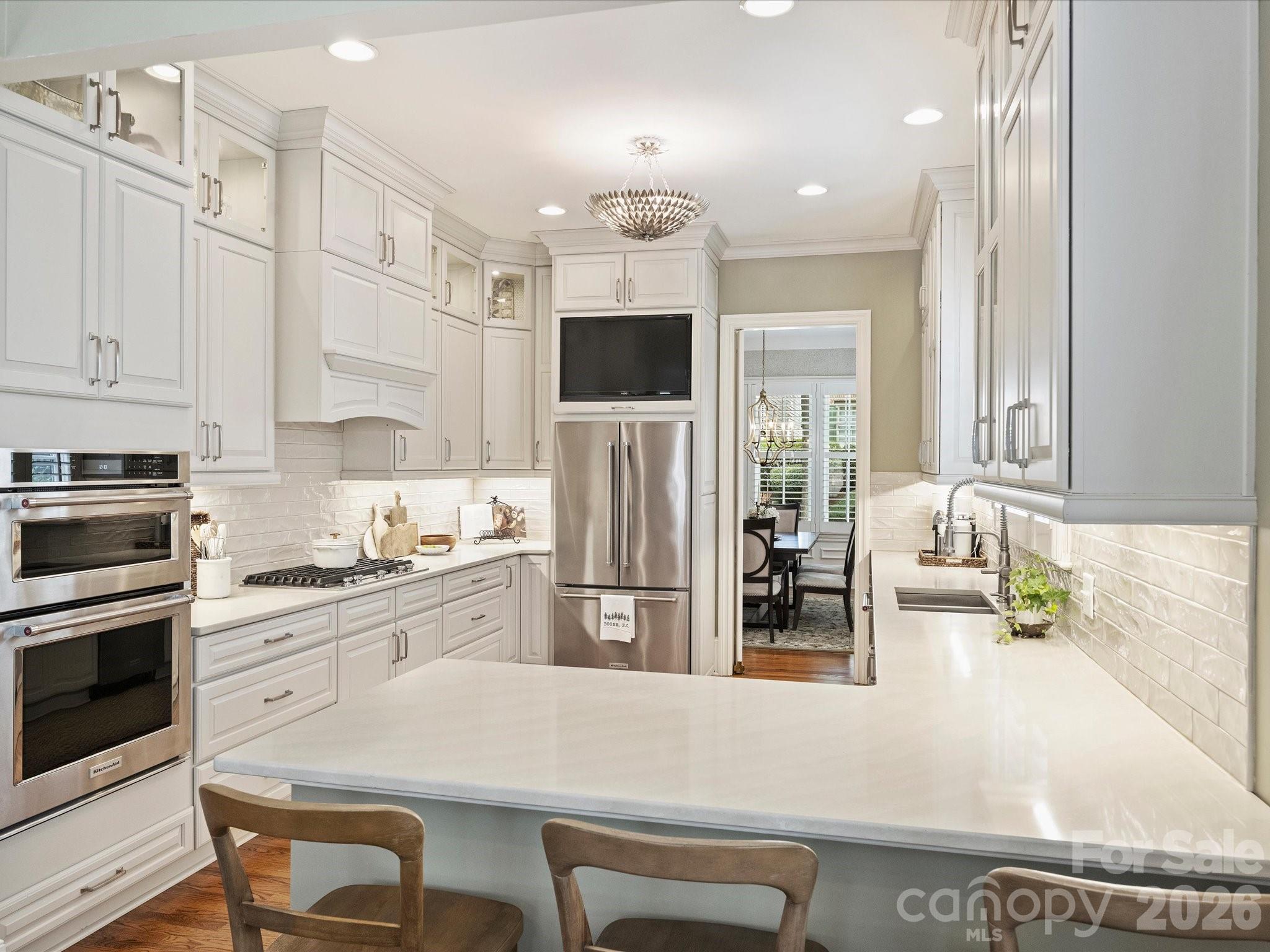 8843 Heydon Hall Circle Property Photo 14