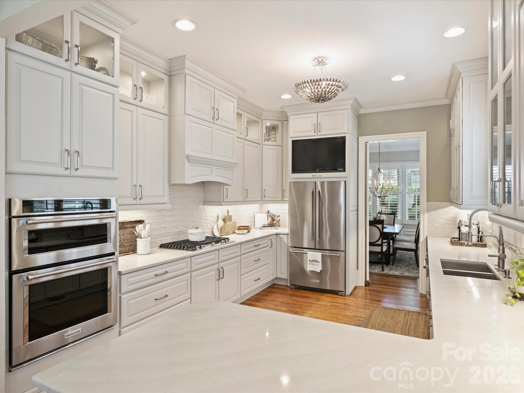 8843 Heydon Hall Circle Property Photo 15