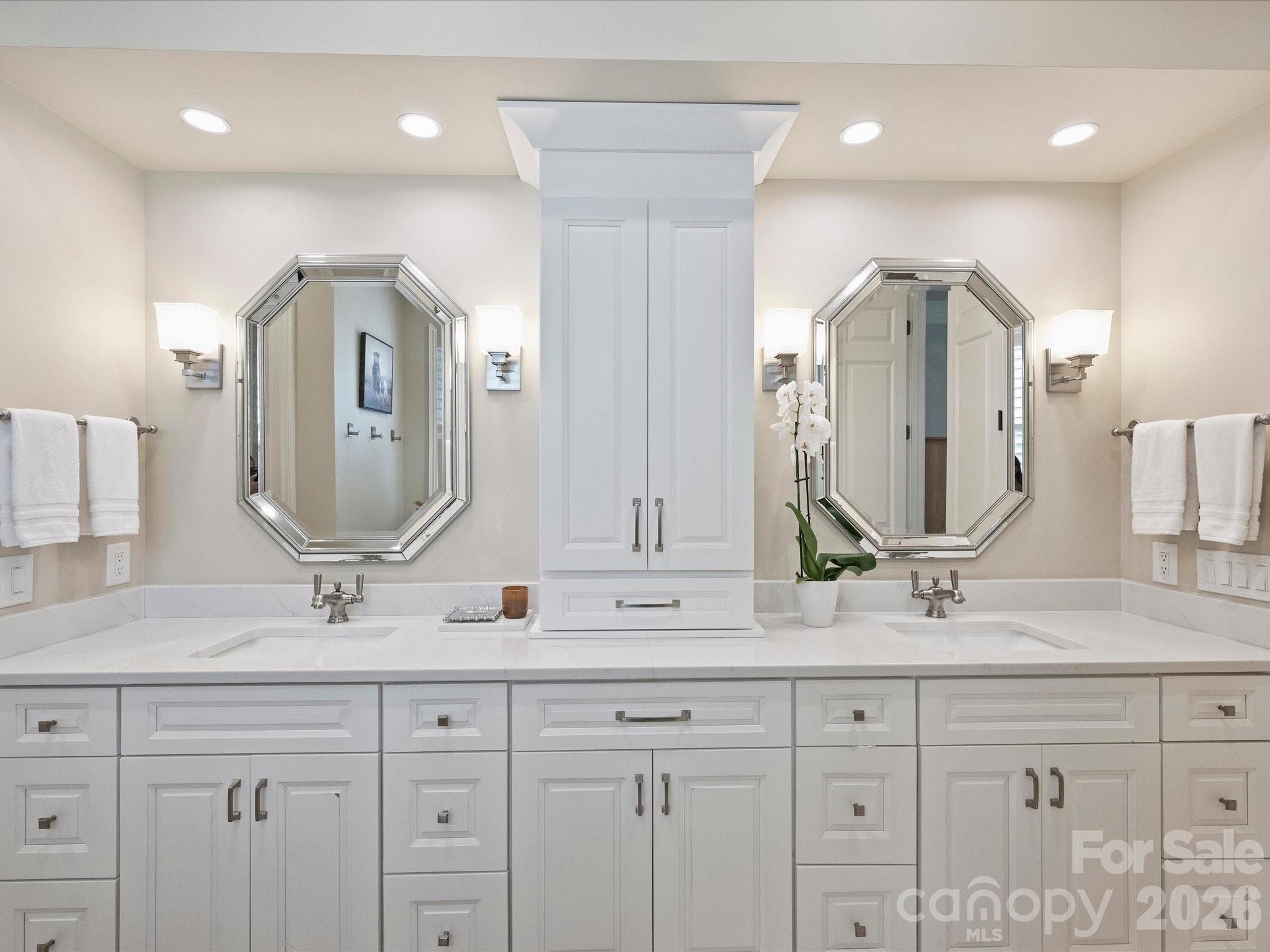 8843 Heydon Hall Circle Property Photo 21