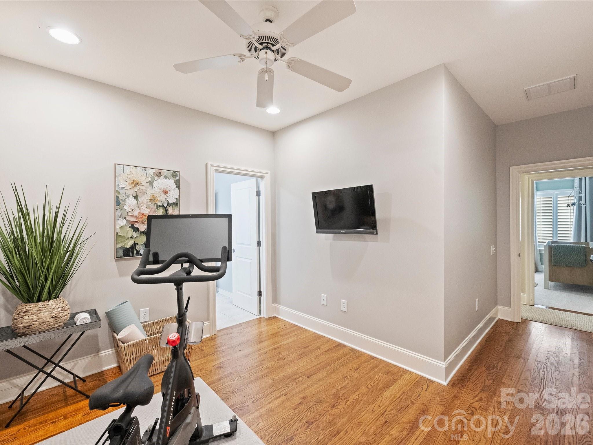 8843 Heydon Hall Circle Property Photo 31