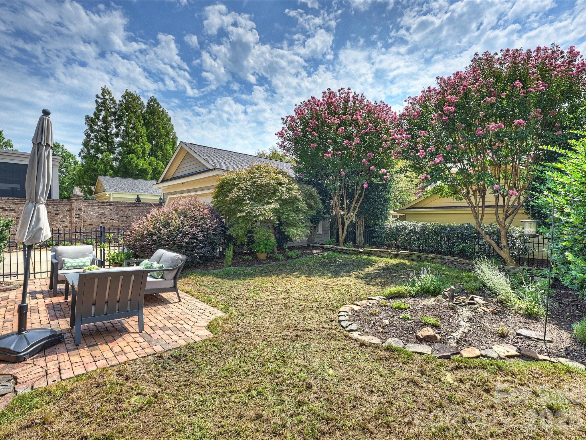 8843 Heydon Hall Circle Property Photo 36