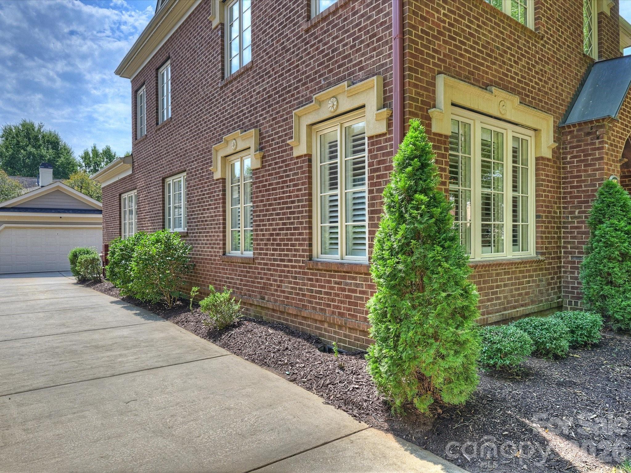 8843 Heydon Hall Circle Property Photo 40