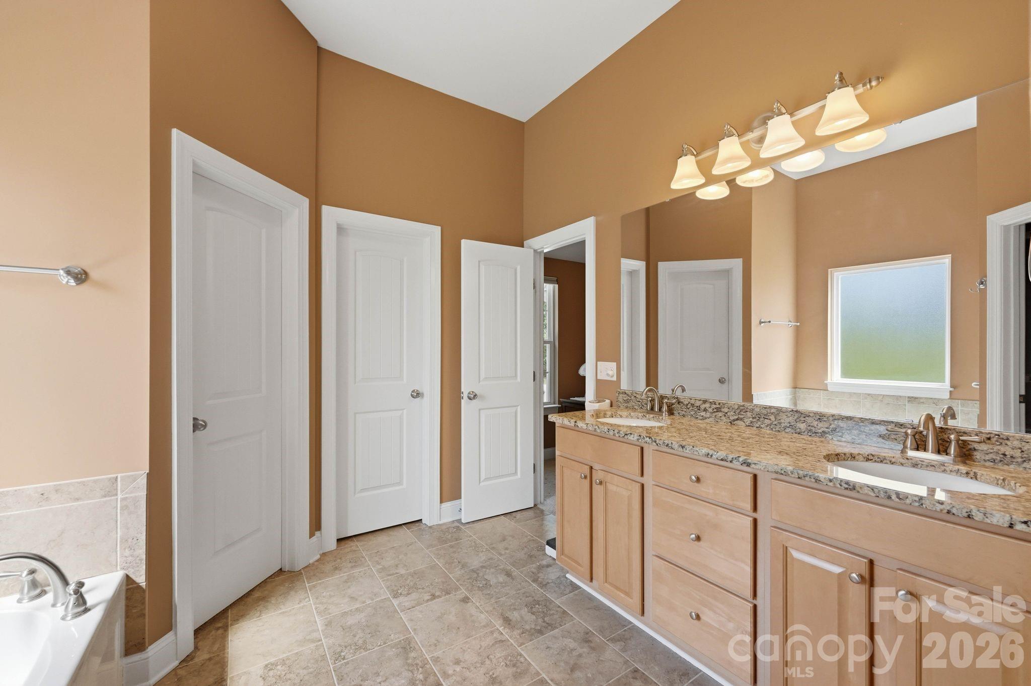 107 E Vista View Place Property Photo 13