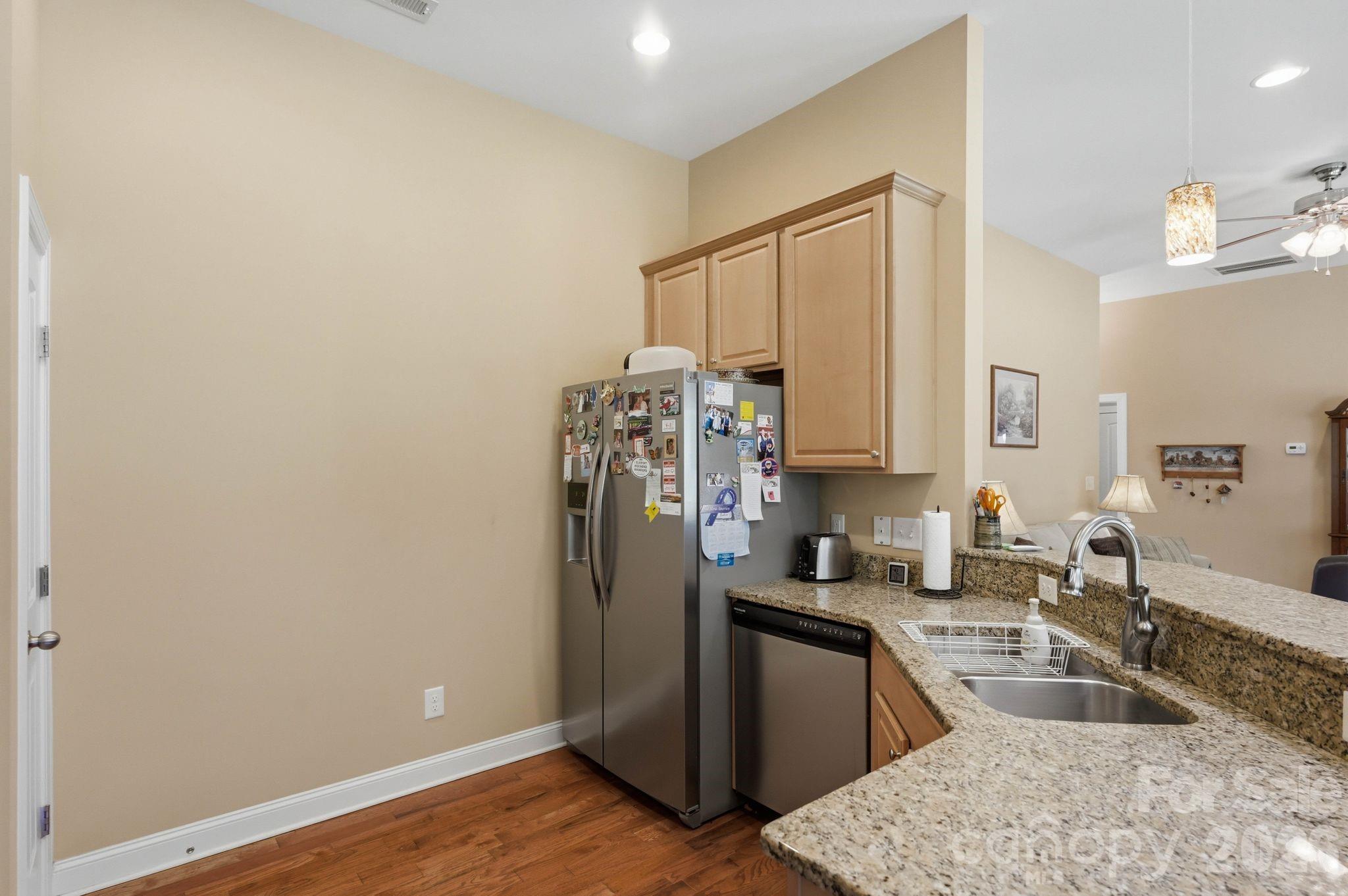 107 E Vista View Place Property Photo 28