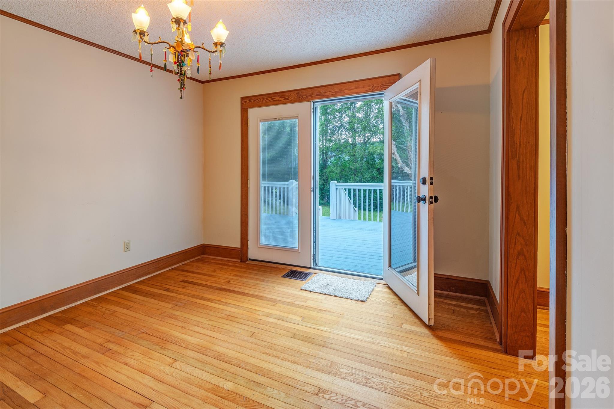 103 S Main Street Property Photo 8