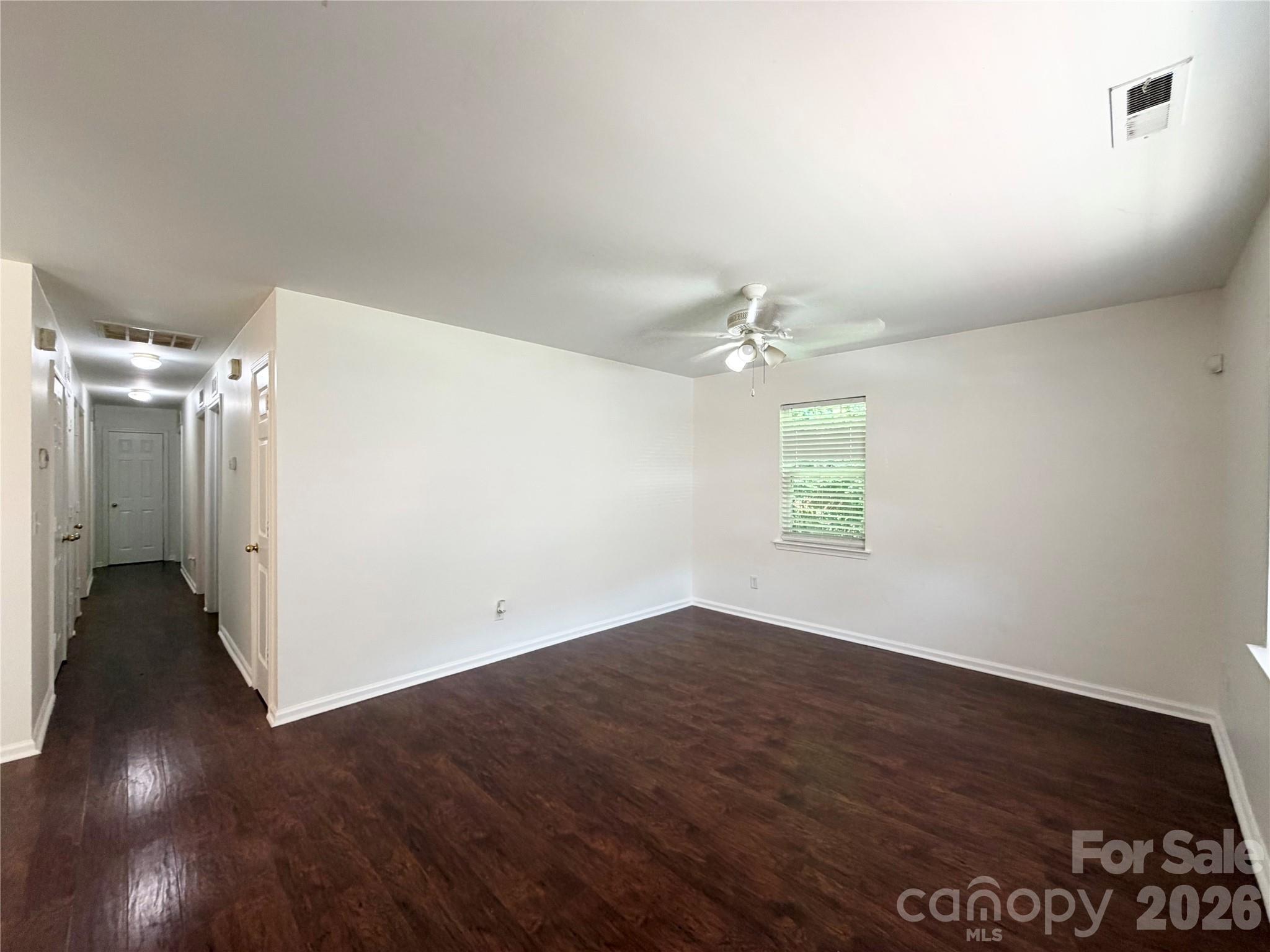 2107 Custer Street Property Photo 7